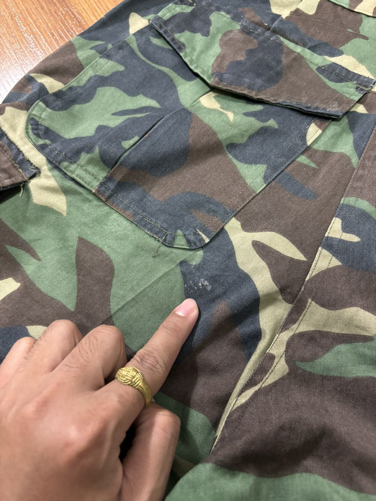 Vintage Vintage Military Camo Cargo Shorts Pants Size US 28 / EU 44 - 19 Thumbnail