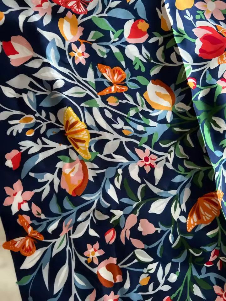 Japanese Brand ✨Elegant Bandana Square Scarf Silky Satin Print Leop Size ONE SIZE - 4 Thumbnail