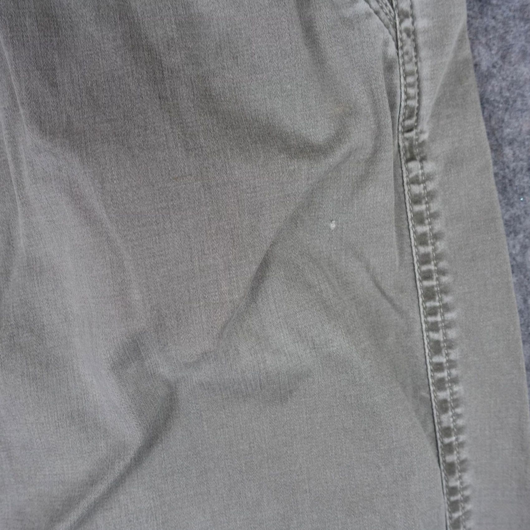 Vintage Kuhl Slackr Pants Mens 38x30 Gray Chino Stretch Articulated Knees Casual Regular Straight Front Pockets 98% Cotton 2% Spandex Size US 38 / EU 54 - 4 Thumbnail
