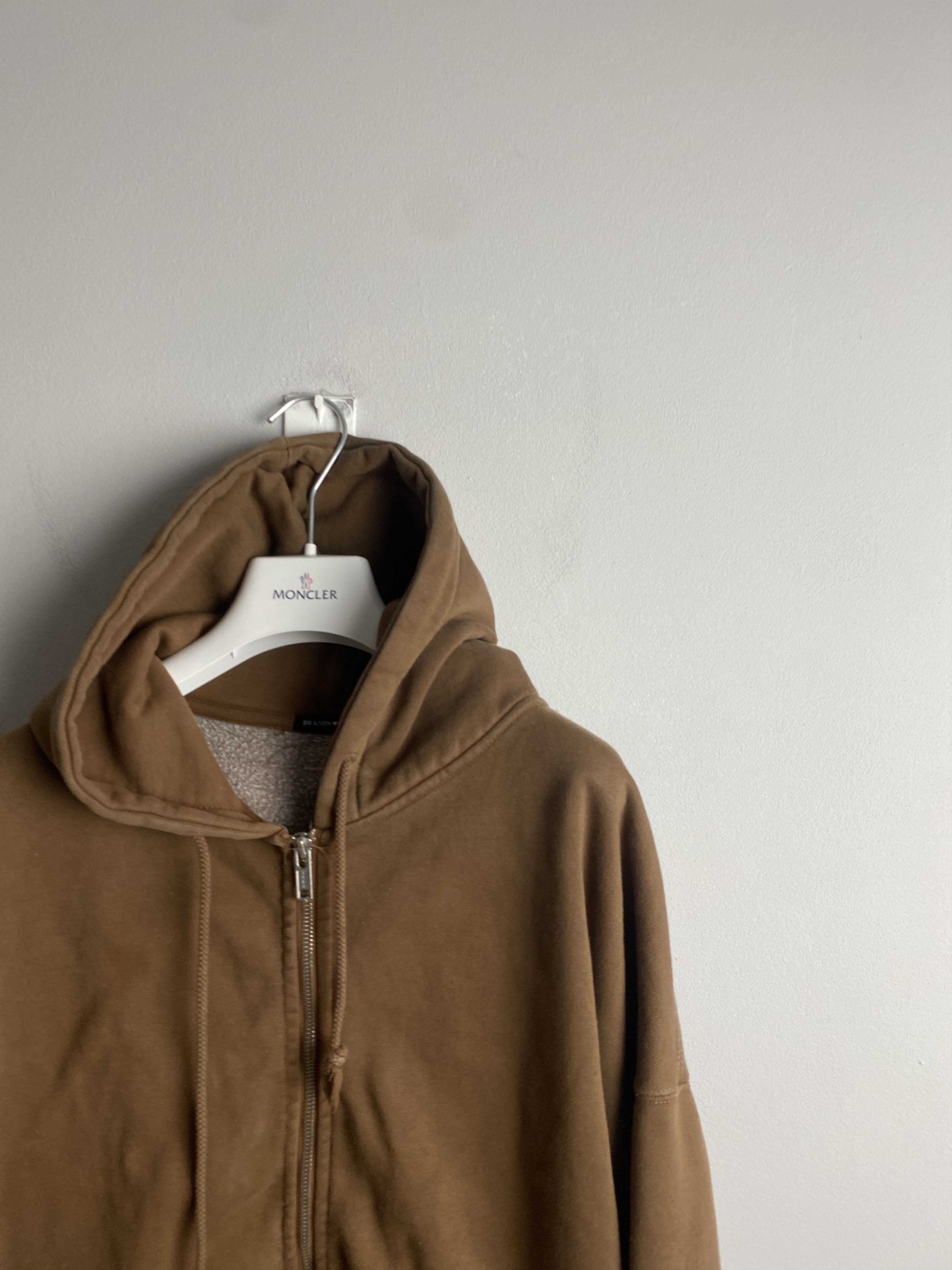 Other Brandy Melville thick heavy zip-up hoodie boxy oversized Size US XL / EU 56 / 4 - 2 Thumbnail