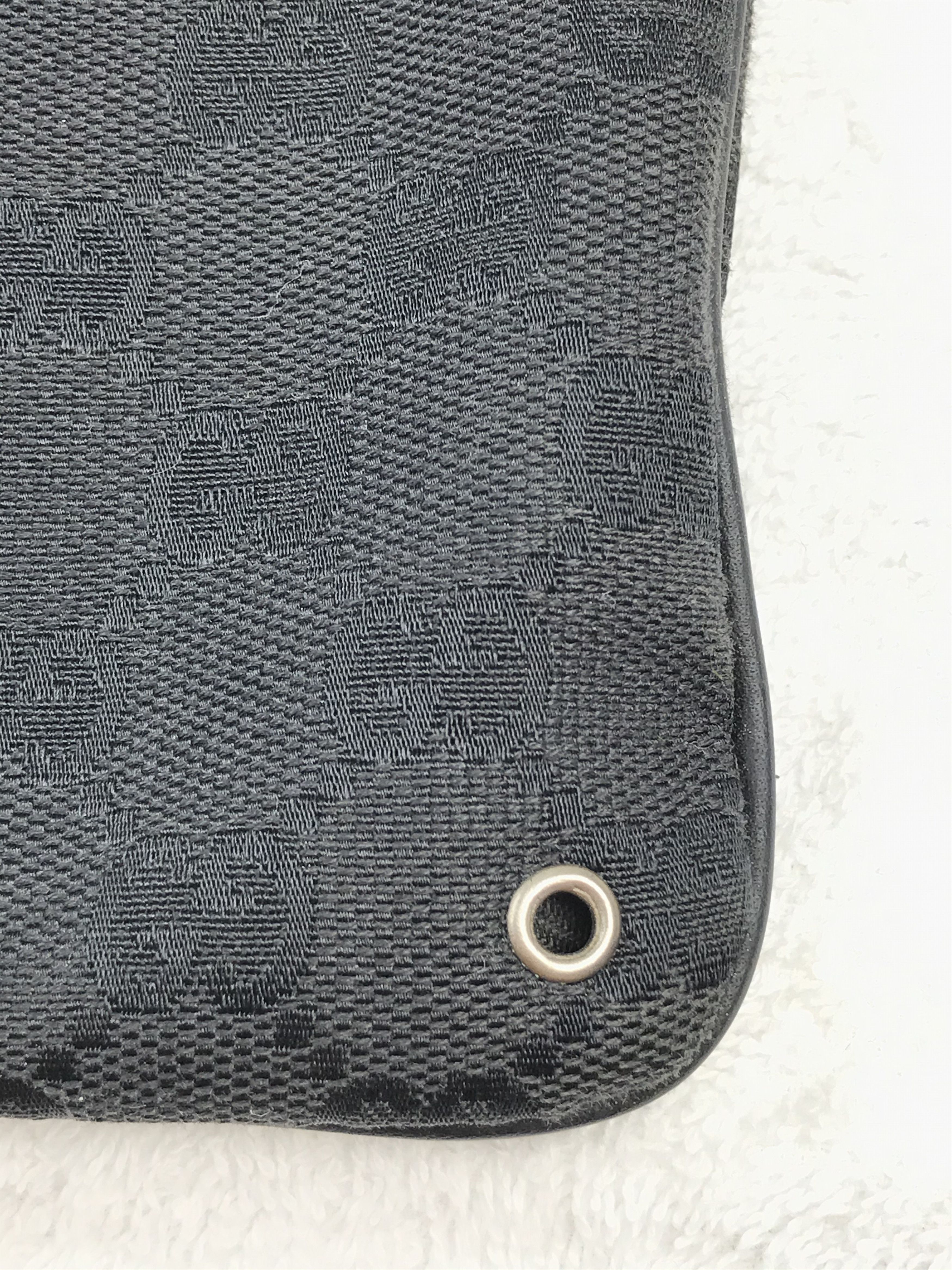 Gucci Vintage Gucci Messenger Bag Full Monogram Size ONE SIZE - 13 Thumbnail