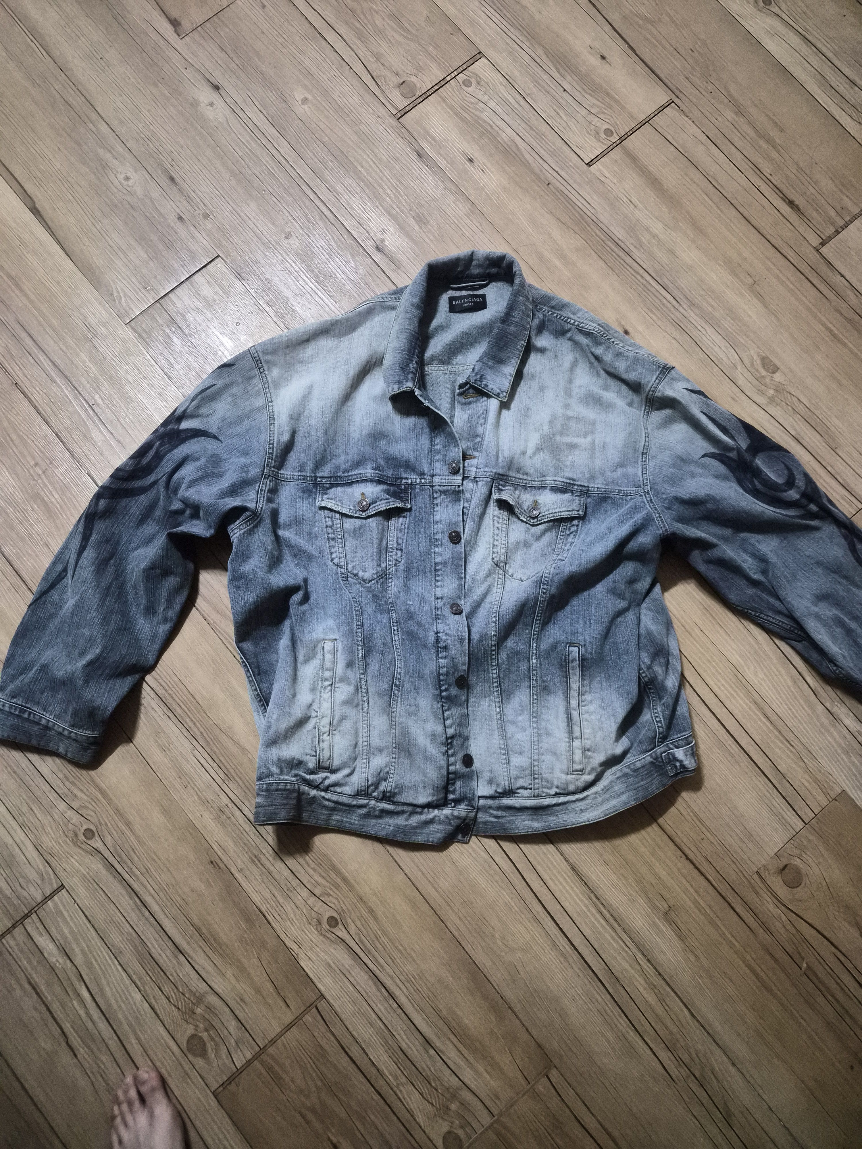 Balenciaga Balenciaga y2k tribal denim jacket Size US XL / EU 56 / 4 - 1 Thumbnail