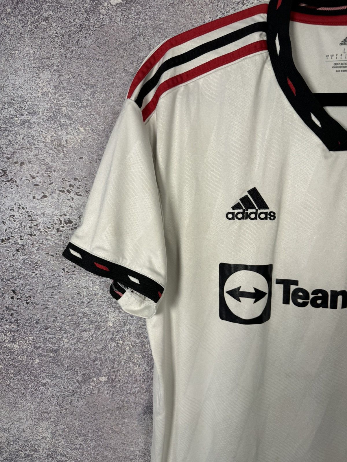 Adidas × Vintage Vintage Manchester United 2022/23 Away Adidas Soccer Jersey Size US L / EU 52-54 / 3 - 4 Thumbnail