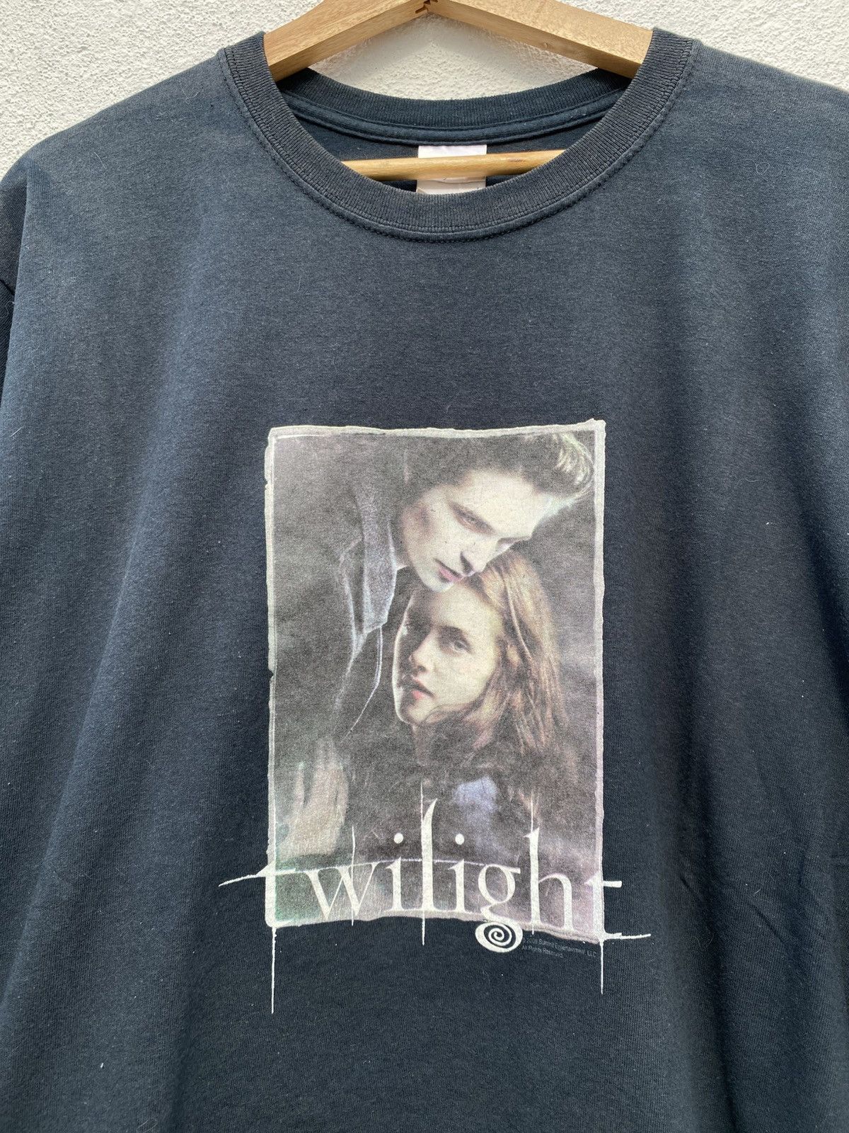 Vintage Vintage Twillight © 2009 Edward & Bella Size US L / EU 52-54 / 3 - 7 Thumbnail