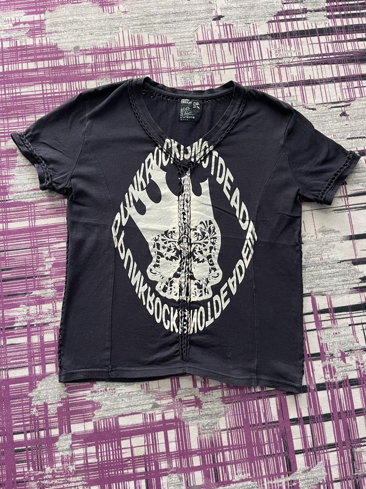 PPFM VINTAGE PPFM PUNK ROCK IS NOT DEAD V NECK VERY RARE Size US M / EU 48-50 / 2 - 1 Thumbnail