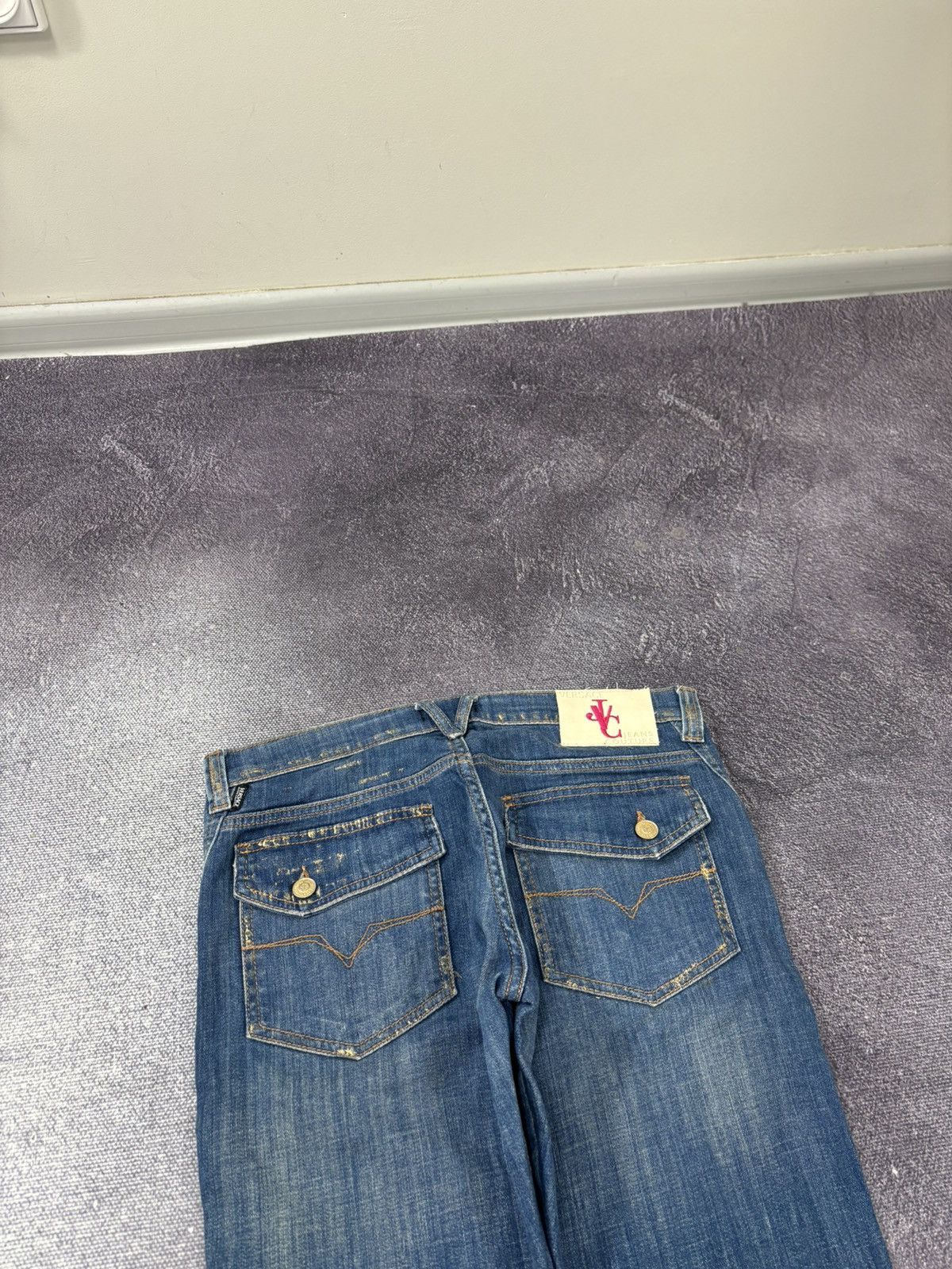 Versace Jeans Couture Versace Jeans Couture Women’s Faded Blue Denim Cropped Jeans Size 30" / US 8 / IT 44 - 12 Thumbnail