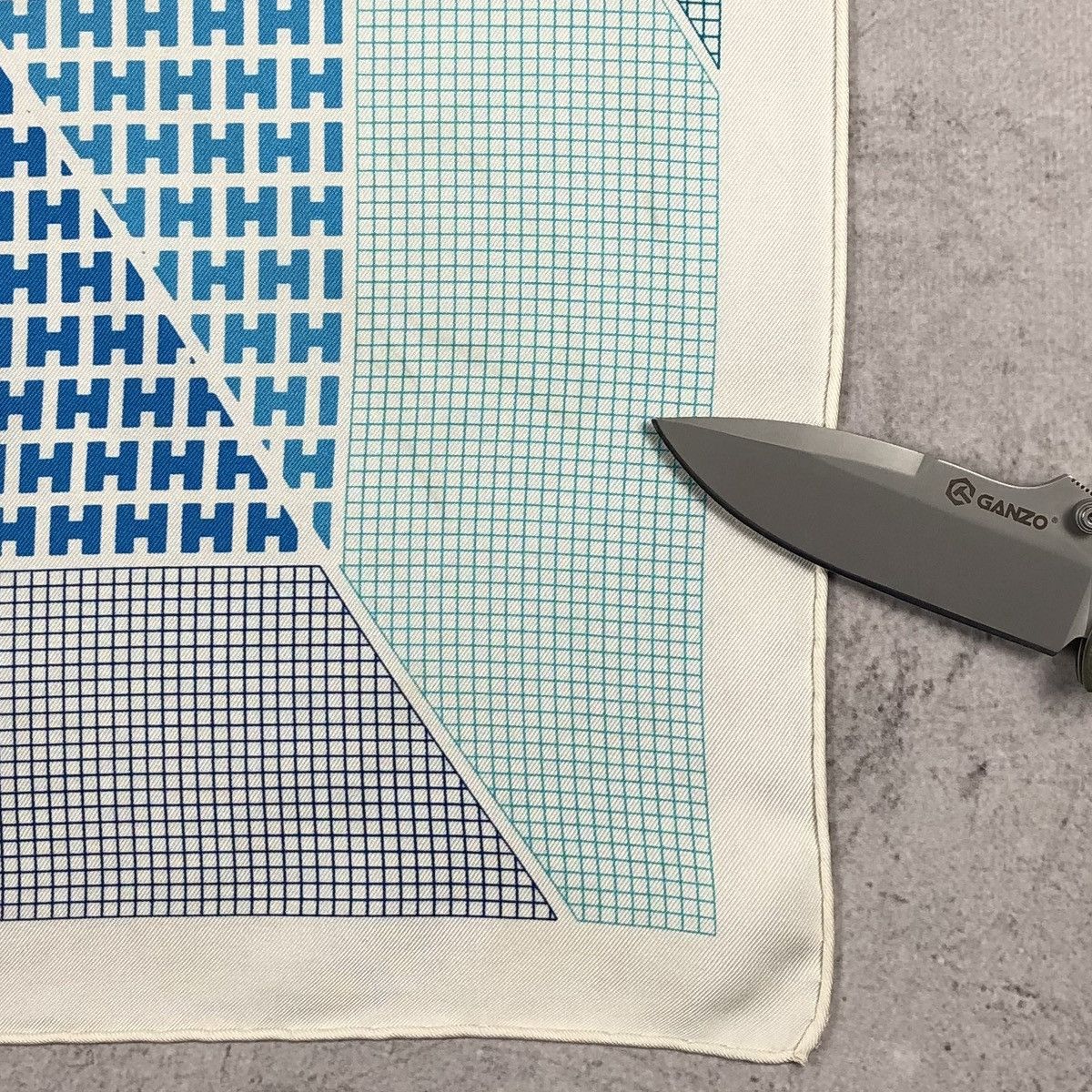 Hermes Hermes Paris Silk Blue White H Logo Geometric Scarf Carre Size ONE SIZE - 11 Thumbnail
