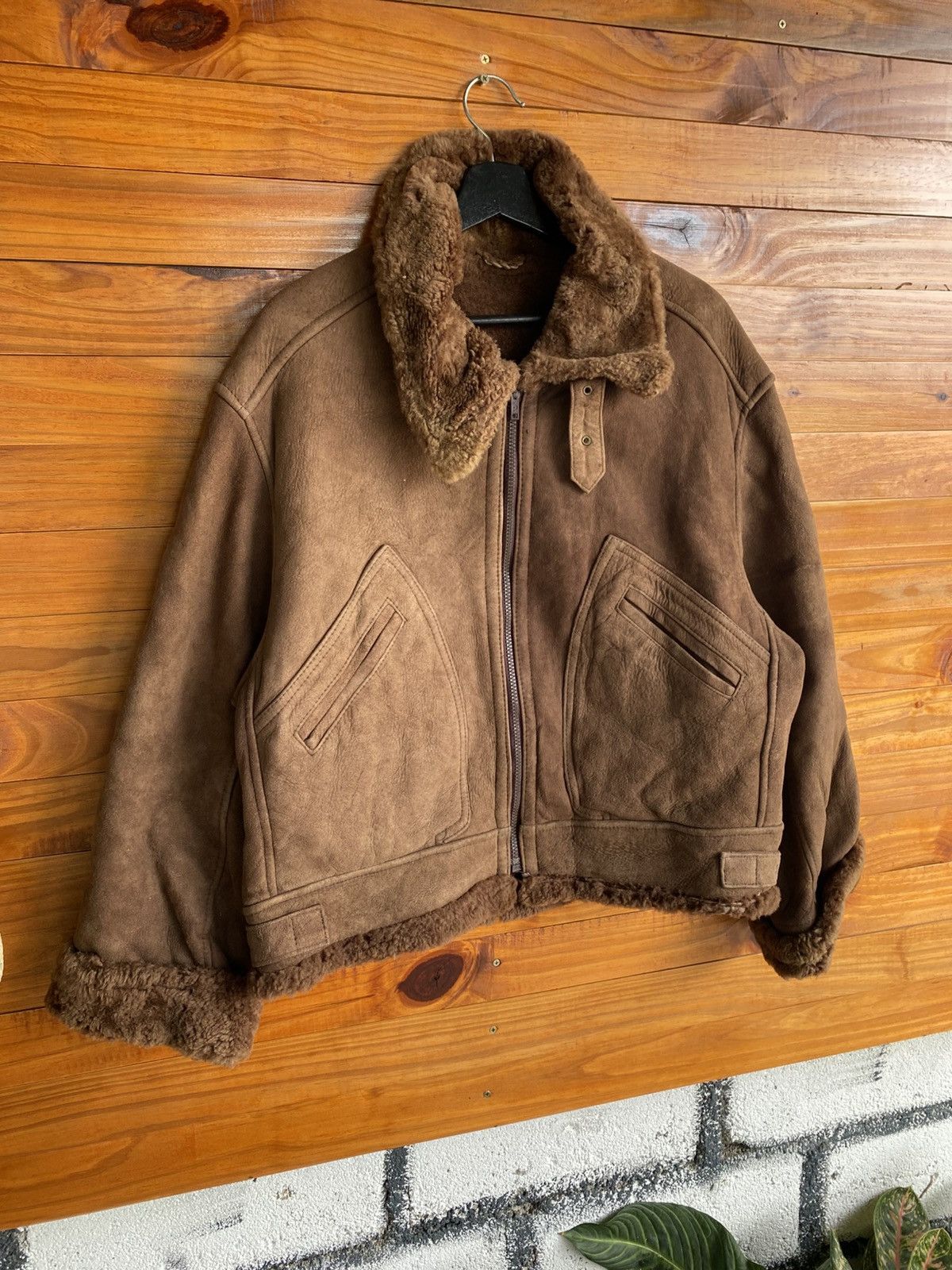 Vintage Vintage NEWS 1985 Shearling Aviator Jacket Brown Faux Suede Size US M / EU 48-50 / 2 - 5 Thumbnail