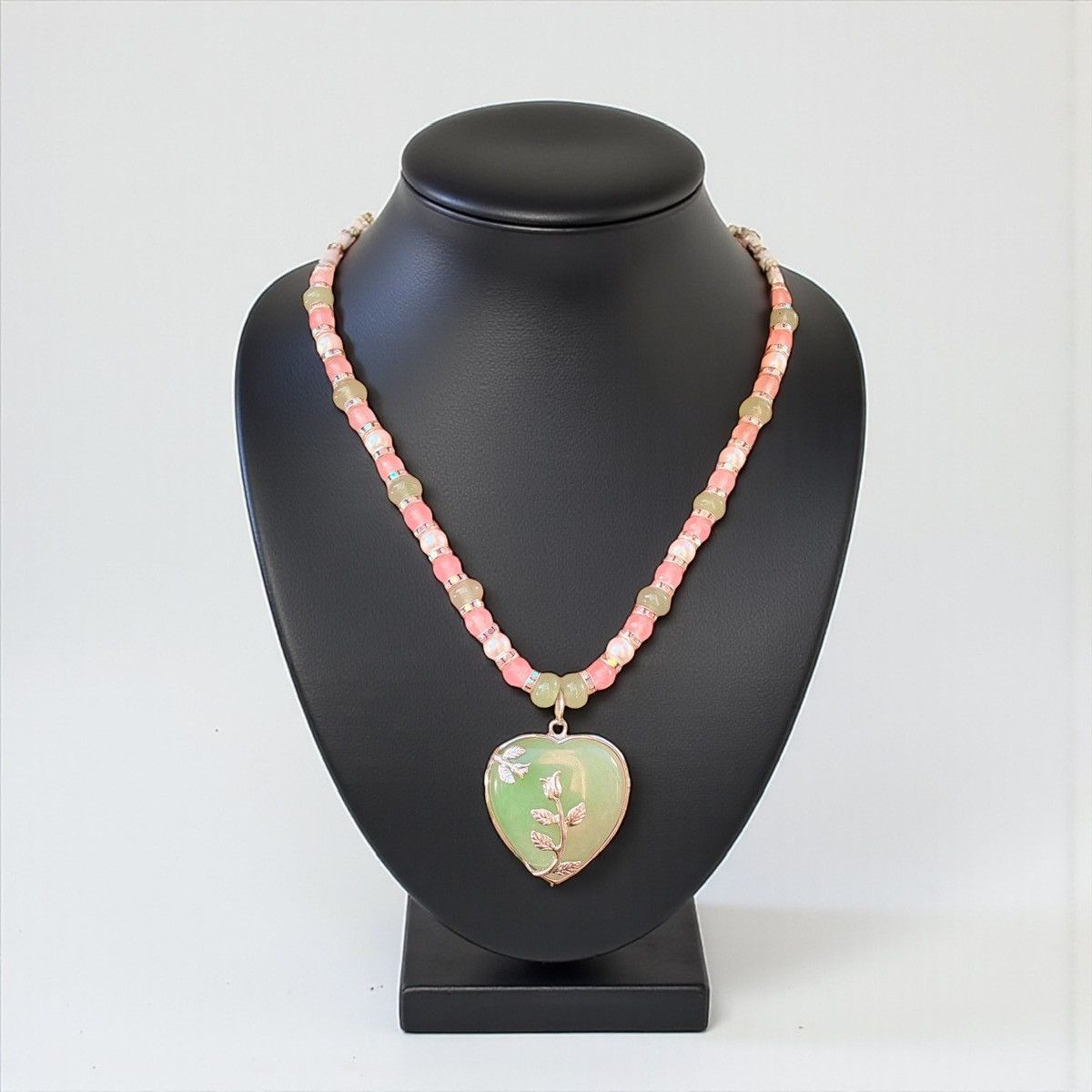 Other Aventurine Heart Stone Pendant Beaded Handmade Necklace Size ONE SIZE - 4 Thumbnail