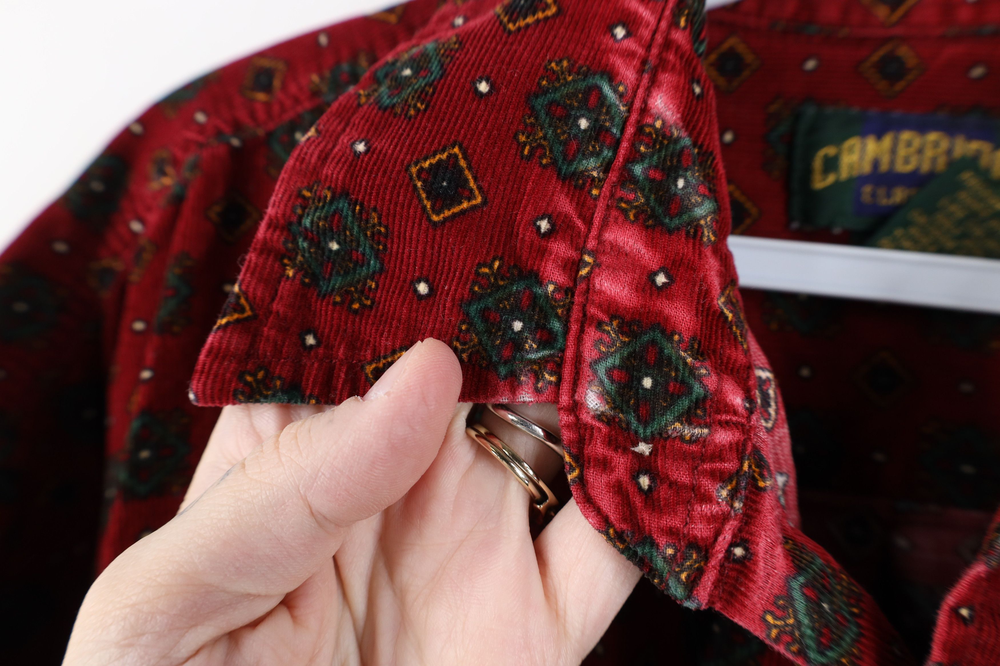 Vintage Vintage 90s Streetwear Corduroy Collared Button Shirt Size US M / EU 48-50 / 2 - 8 Thumbnail