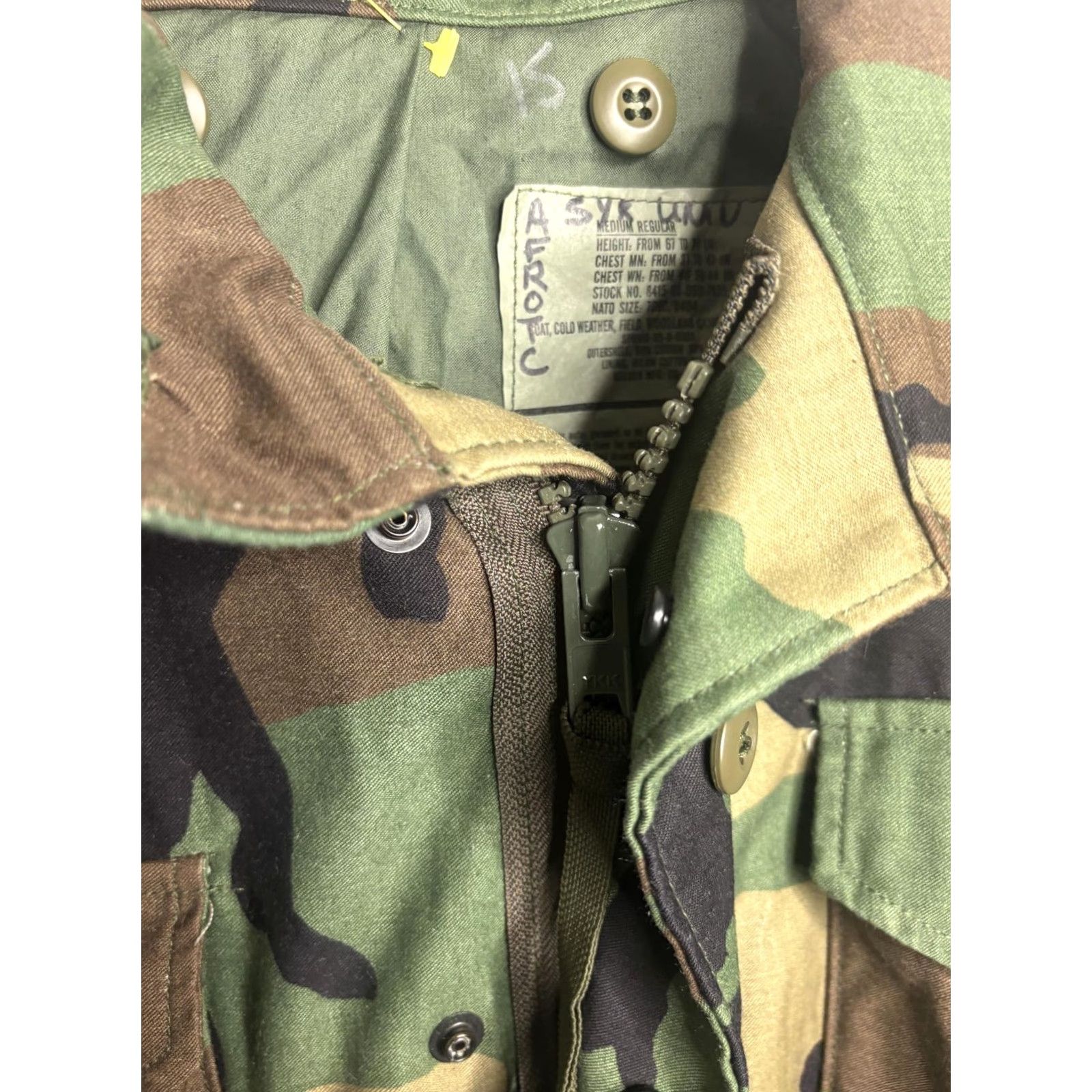 Vintage US Army Field Jacket Mens M Regular Woodland Camo M-65 Cold Weather YKK Jacket Size US M / EU 48-50 / 2 - 3 Thumbnail