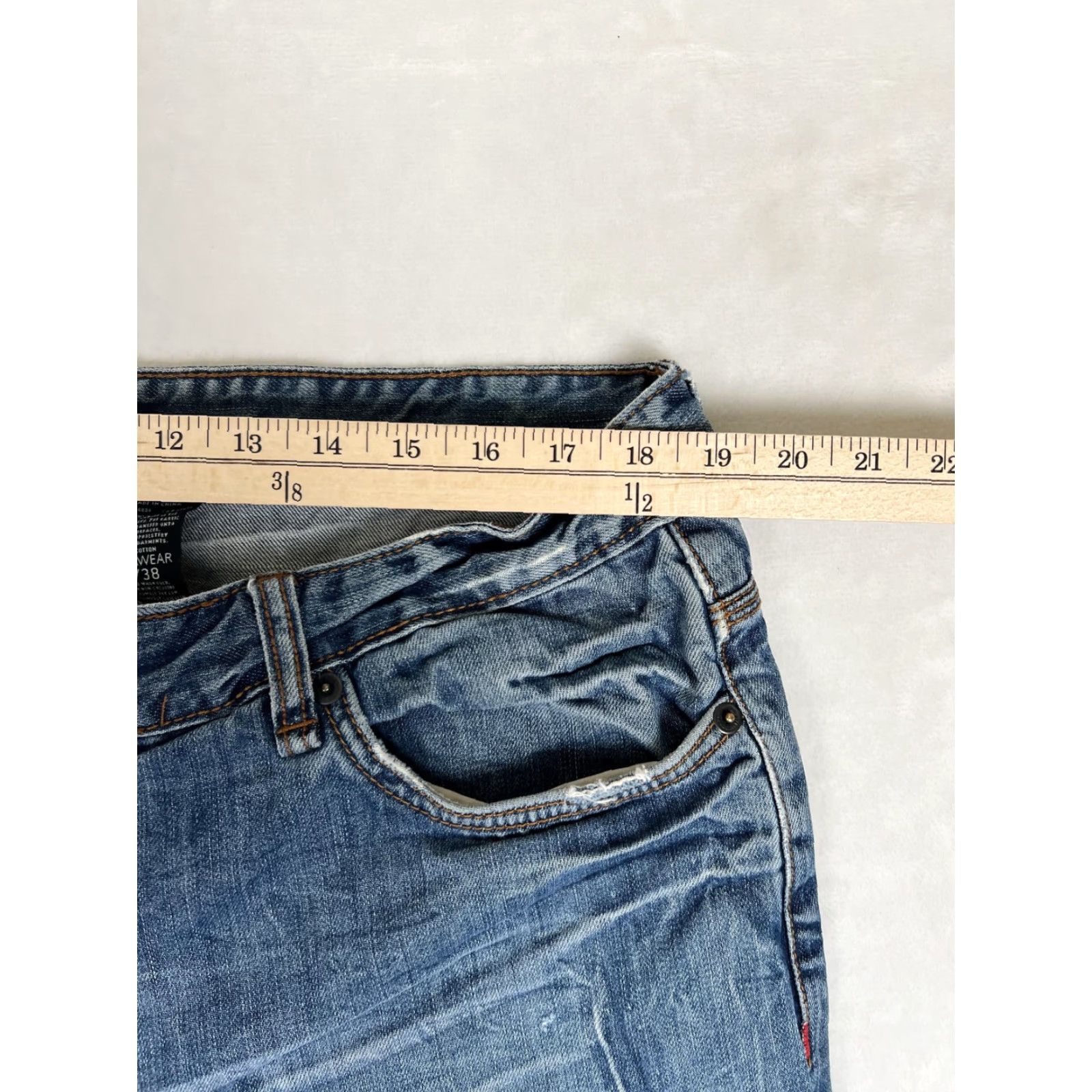 Rocawear VINTAGE Rocawear Jeans Mens 38 Blue Distressed Straight Fit Medium Wash Denim Cotton N/A Size US 38 / EU 54 - 4 Thumbnail