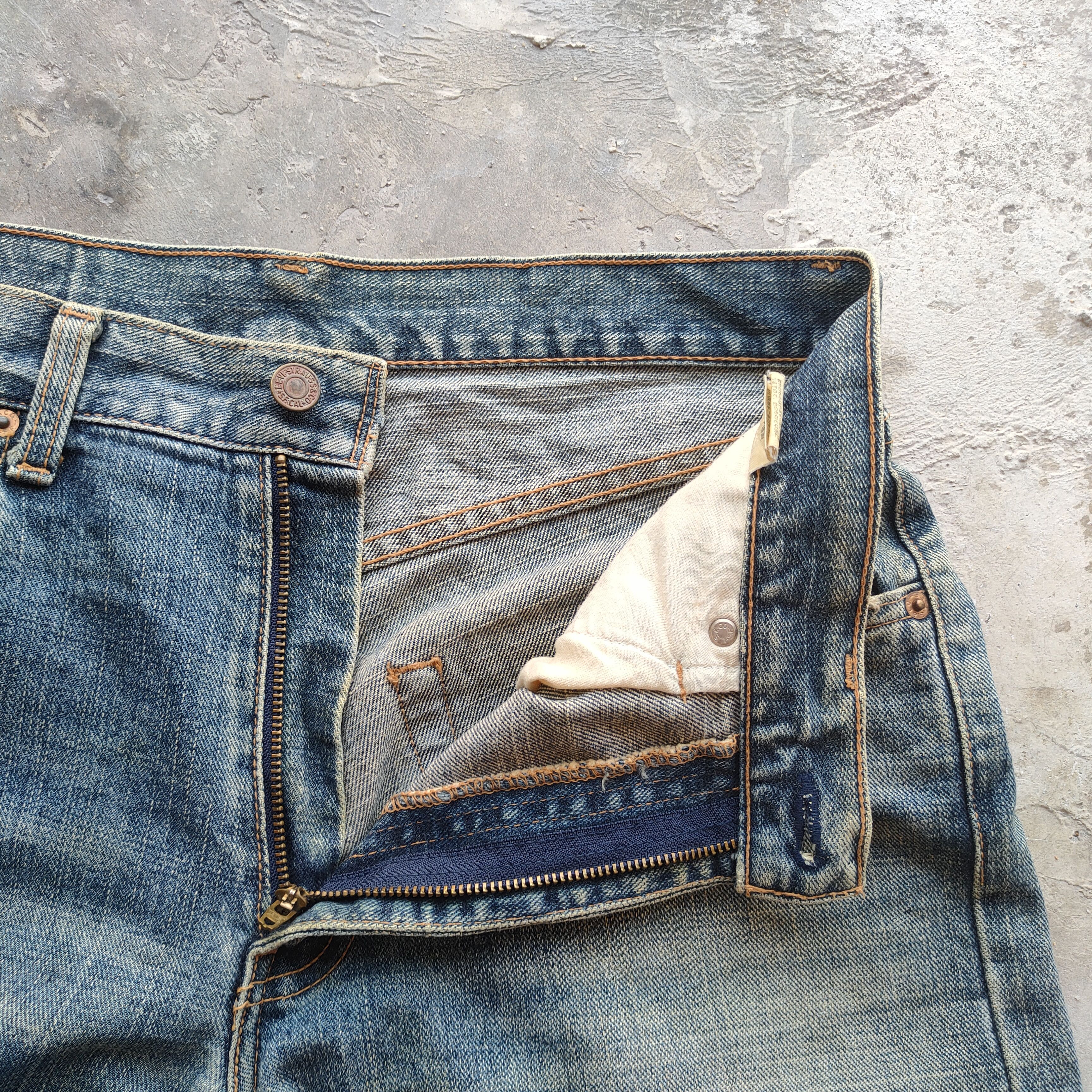 Levi's Vintage Clothing W32 VINTAGE LEVI'S 534 FADED RIPPED JEANS DENIM PANTS Size US 32 / EU 48 - 8 Thumbnail