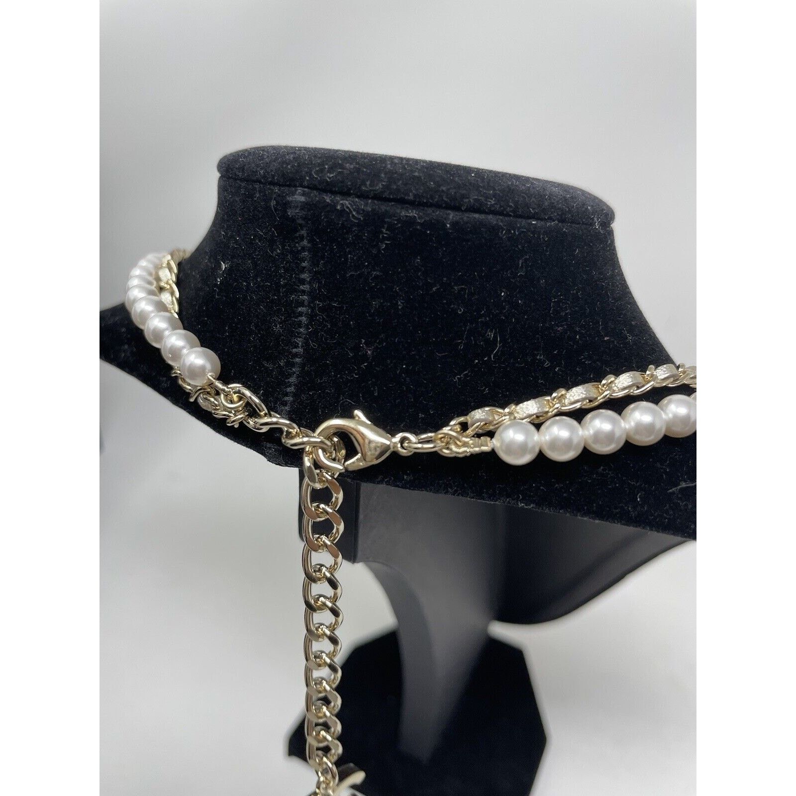 Chanel Chanel 23P Choker Pearly White Crystal CC Necklace NEW Size ONE SIZE - 8 Thumbnail