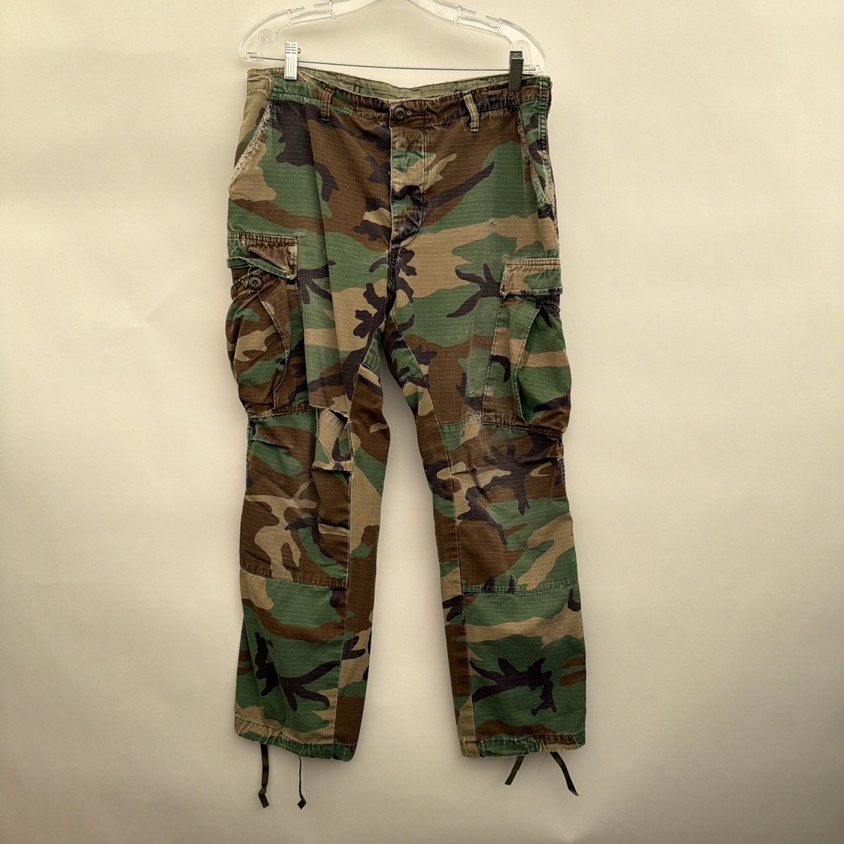 Vintage Vintage camo cargo pants 34” Size US 34 / EU 50 - 1 Thumbnail