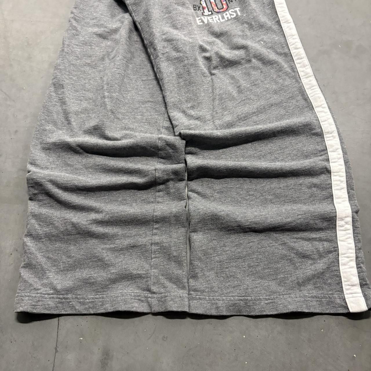Everlast Crazy Vintage Y2K/2000s Super Baggy Wideleg Striped Grey Everlast Sweatpants! Size US 34 / EU 50 - 7 Thumbnail