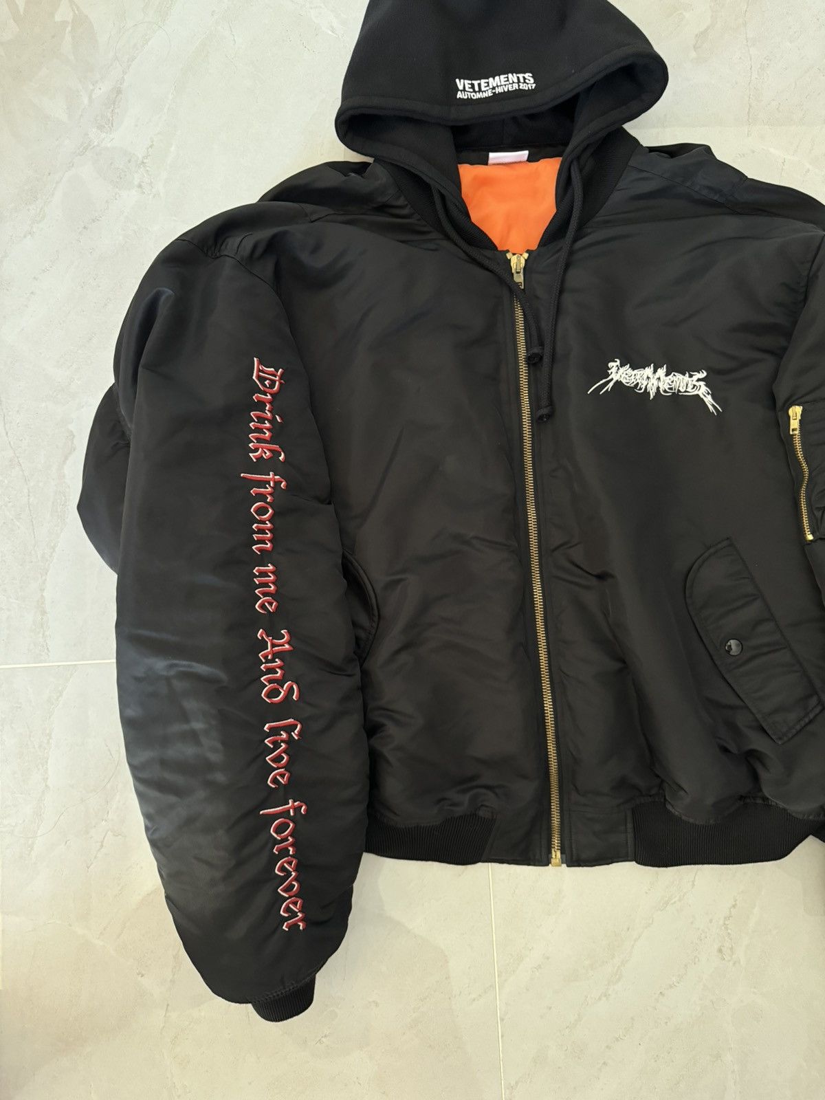 Vetements *HOMME* VETEMENTS AW16 TFD BOMBER Size US XS / EU 42 / 0 - 8 Thumbnail