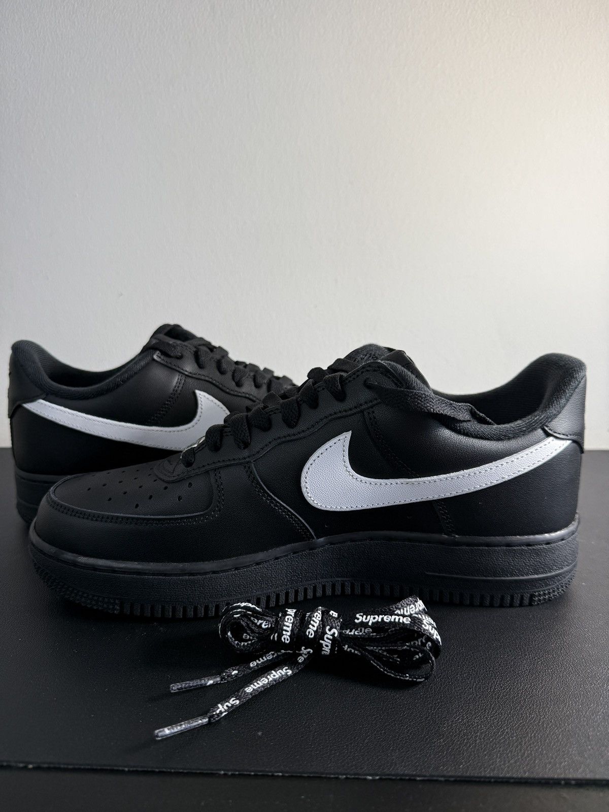 Nike × Supreme Brand New Black Supreme Nike Air Force Ones Size US 8.5 / EU 41-42 - 7 Thumbnail