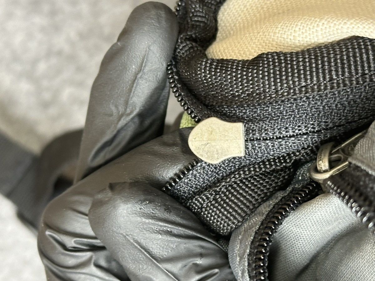 Nike ACG Nike ACG mini trail backpack with a front bungee cord system Size ONE SIZE - 12 Thumbnail