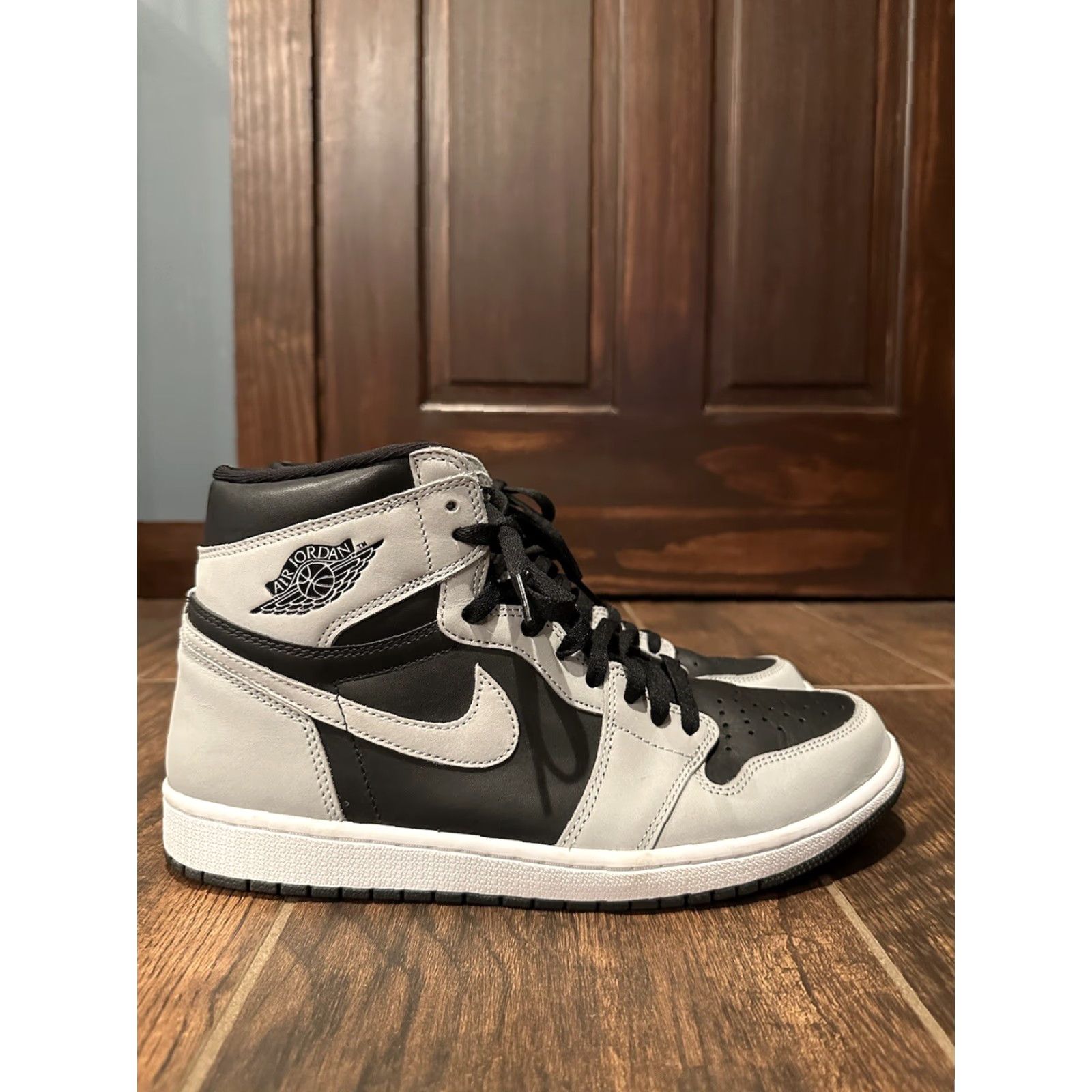 Jordan Brand Nike Air Jordan 1 Retro OG High Shadow 2.0 555088-035 Men's Sneakers Size 11.5 Gray Size US 11 / EU 44 - 3 Thumbnail