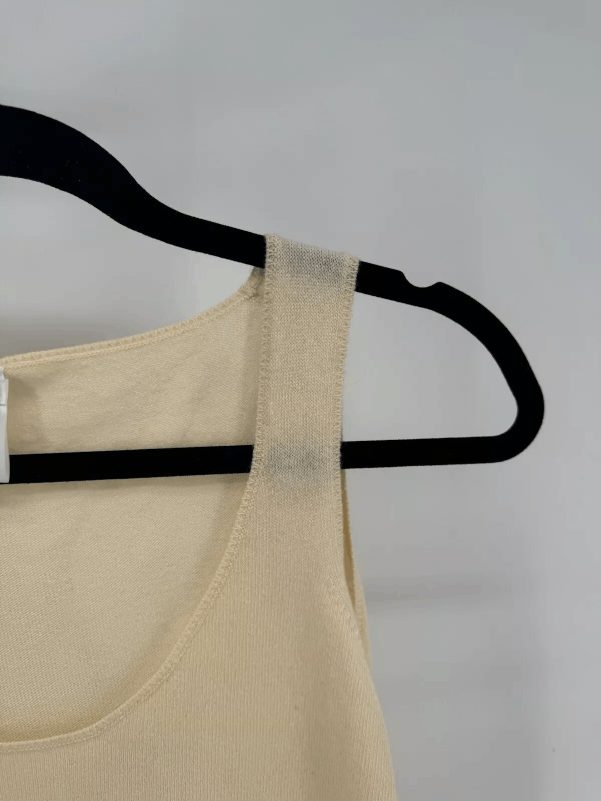 Chanel Chanel Cashmere Tank Top Vintage 2003 Top Size L US10 FR42 Size M / US 6-8 / IT 42-44 - 4 Thumbnail