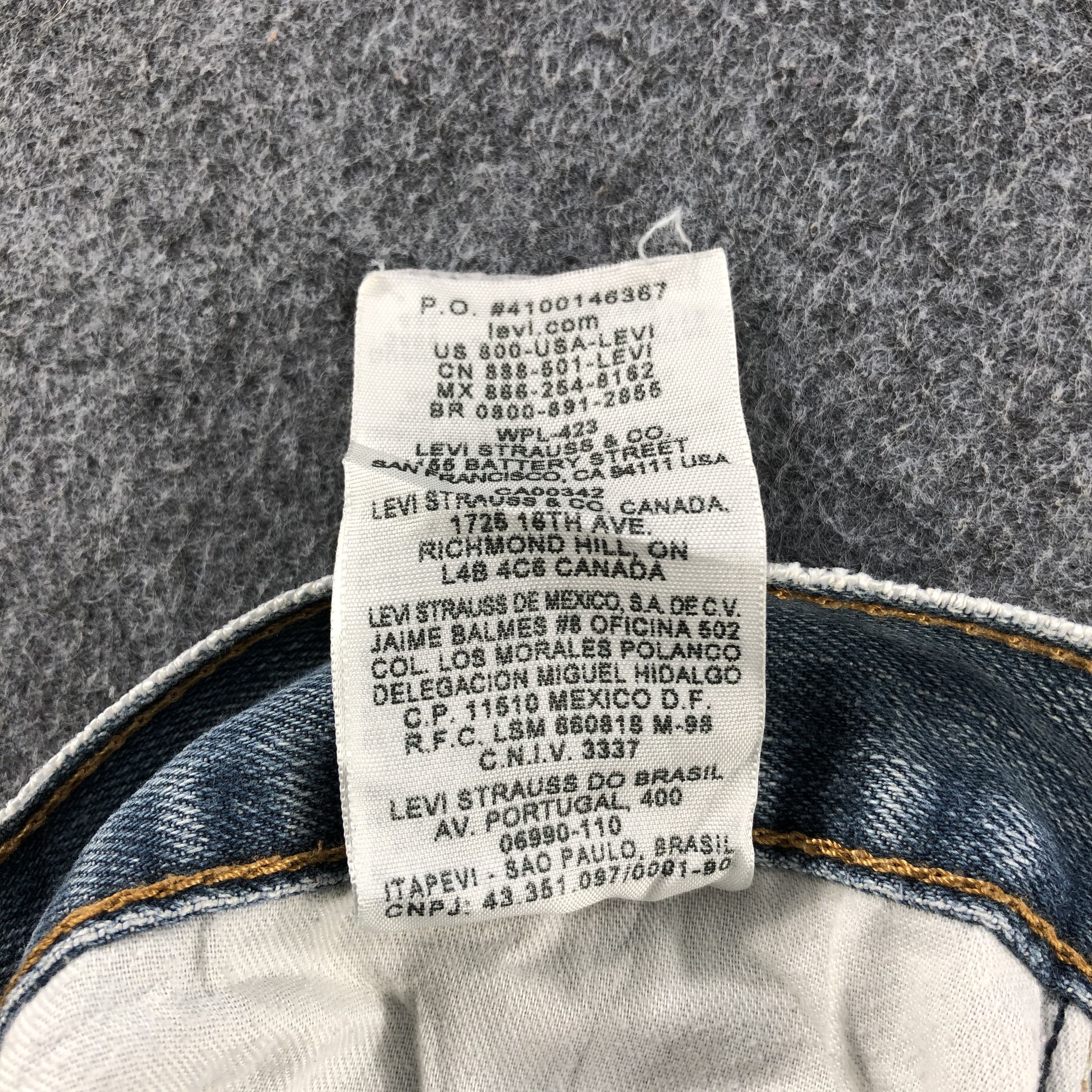Levi's Vintage Light Wash Levis 559 Jeans-J1214 Size US 35 - 12 Thumbnail
