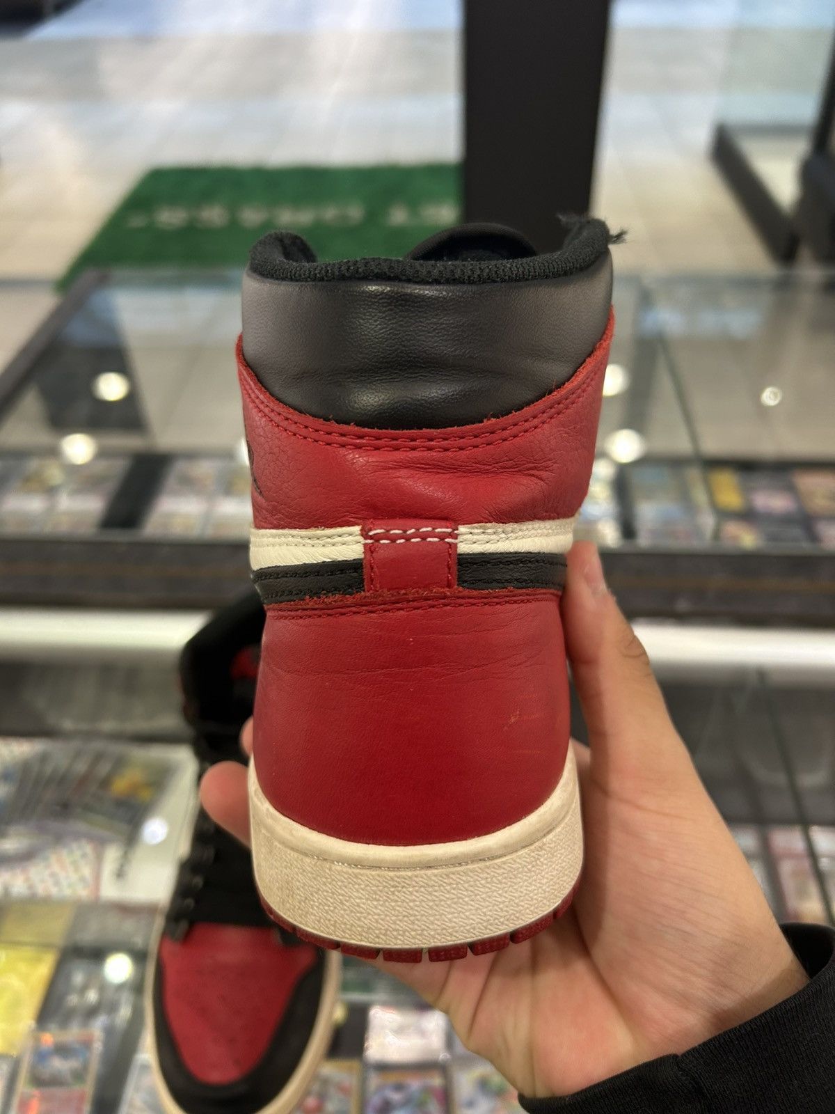 Jordan Brand Jordan 1 bred toe 2018 Size US 8 / EU 41 - 3 Thumbnail