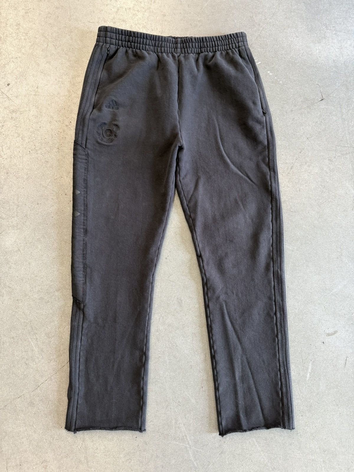 パンツ YEEZY SEASON 1 double knee pants Yeezy Yeezy Season 1 Double Knee Carpenter Pants | Grailed