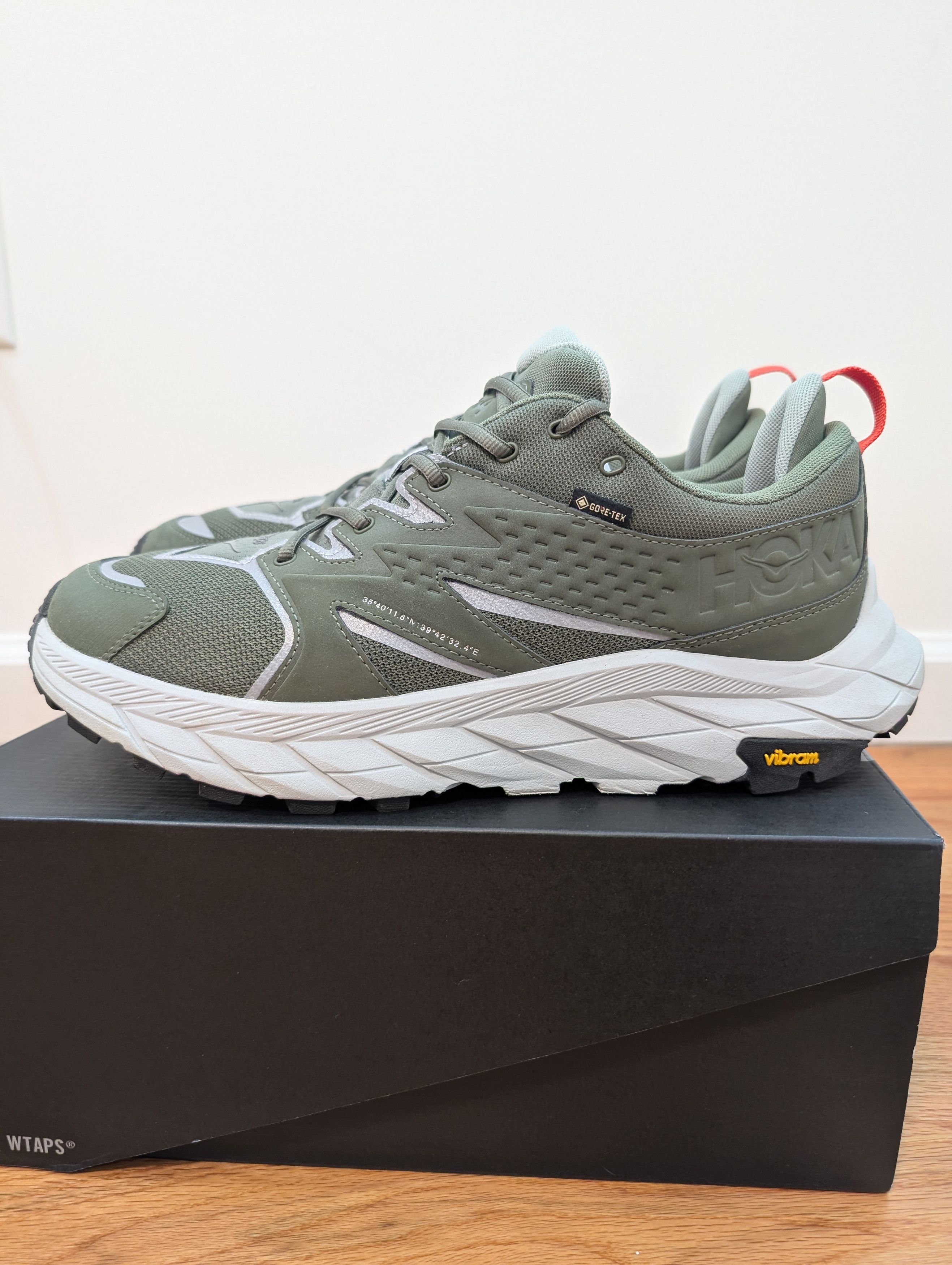 Hoka × Wtaps HOKA x WTAPS Anacapa Low GTX US12 Like New Size US 12 / EU 45 - 12 Thumbnail