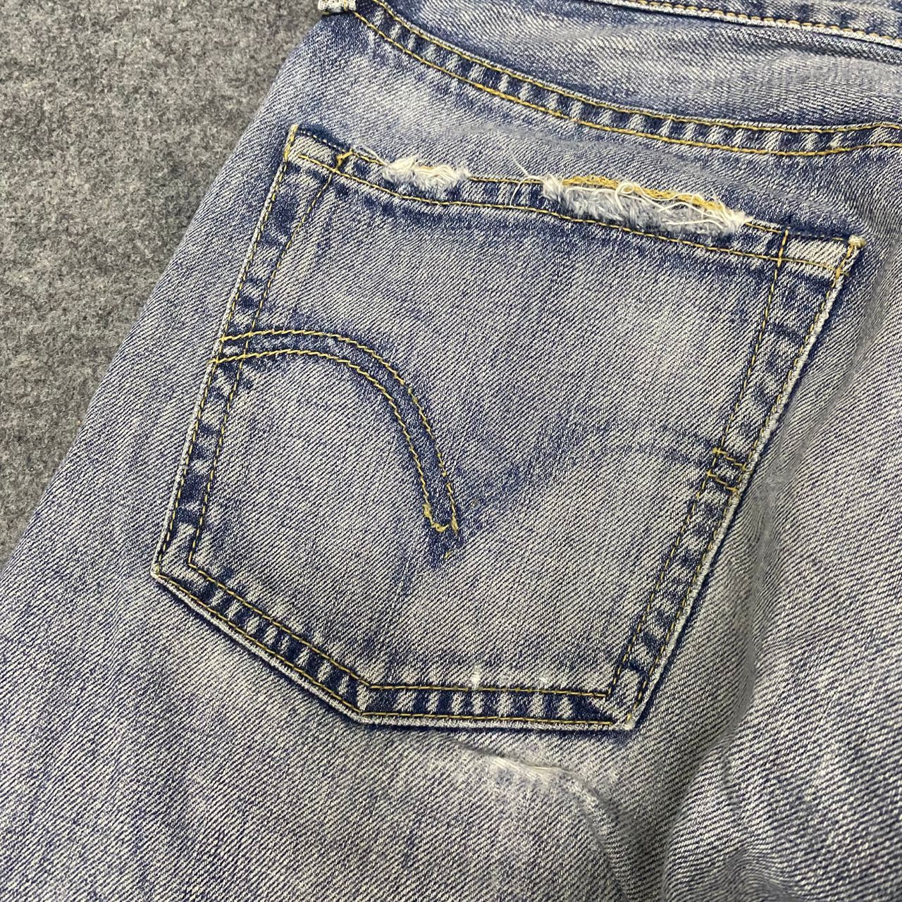 Levi's Vintage 90s Levis Distressed Denim Kurt Cobain Style Size US 30 / EU 46 - 13 Thumbnail