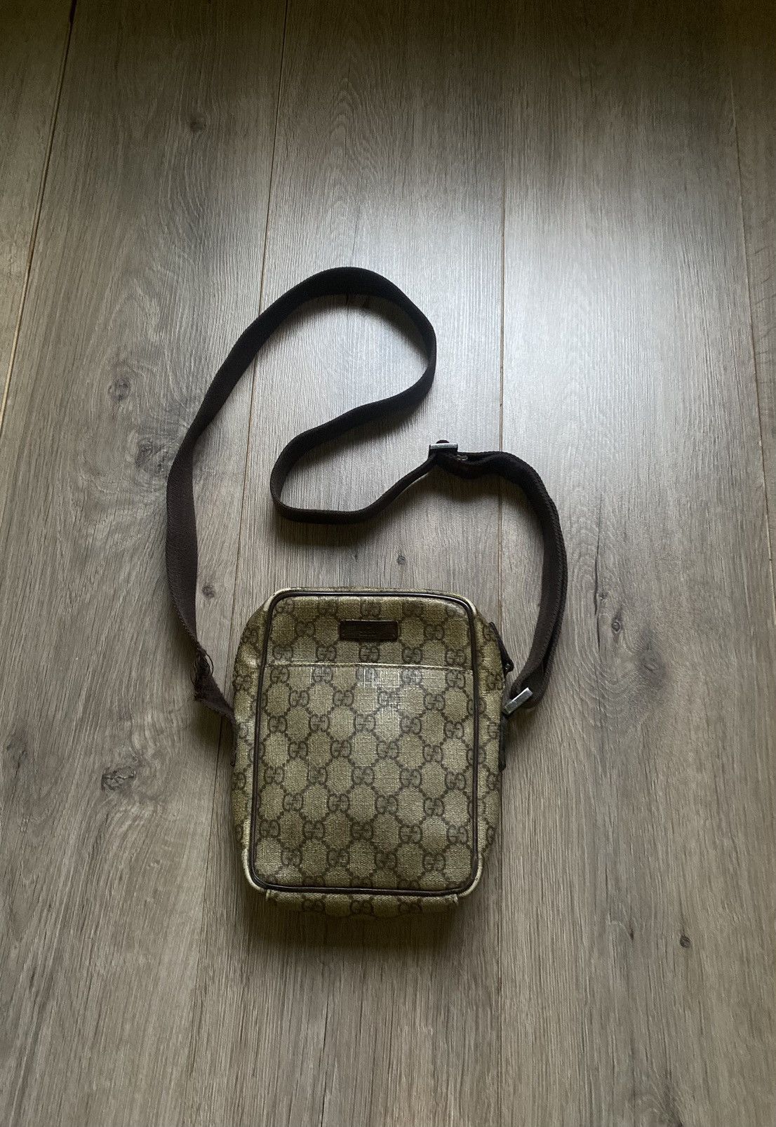 Gucci Gucci Monogram Shoulder Bag Veryrare Size ONE SIZE - 1 Thumbnail