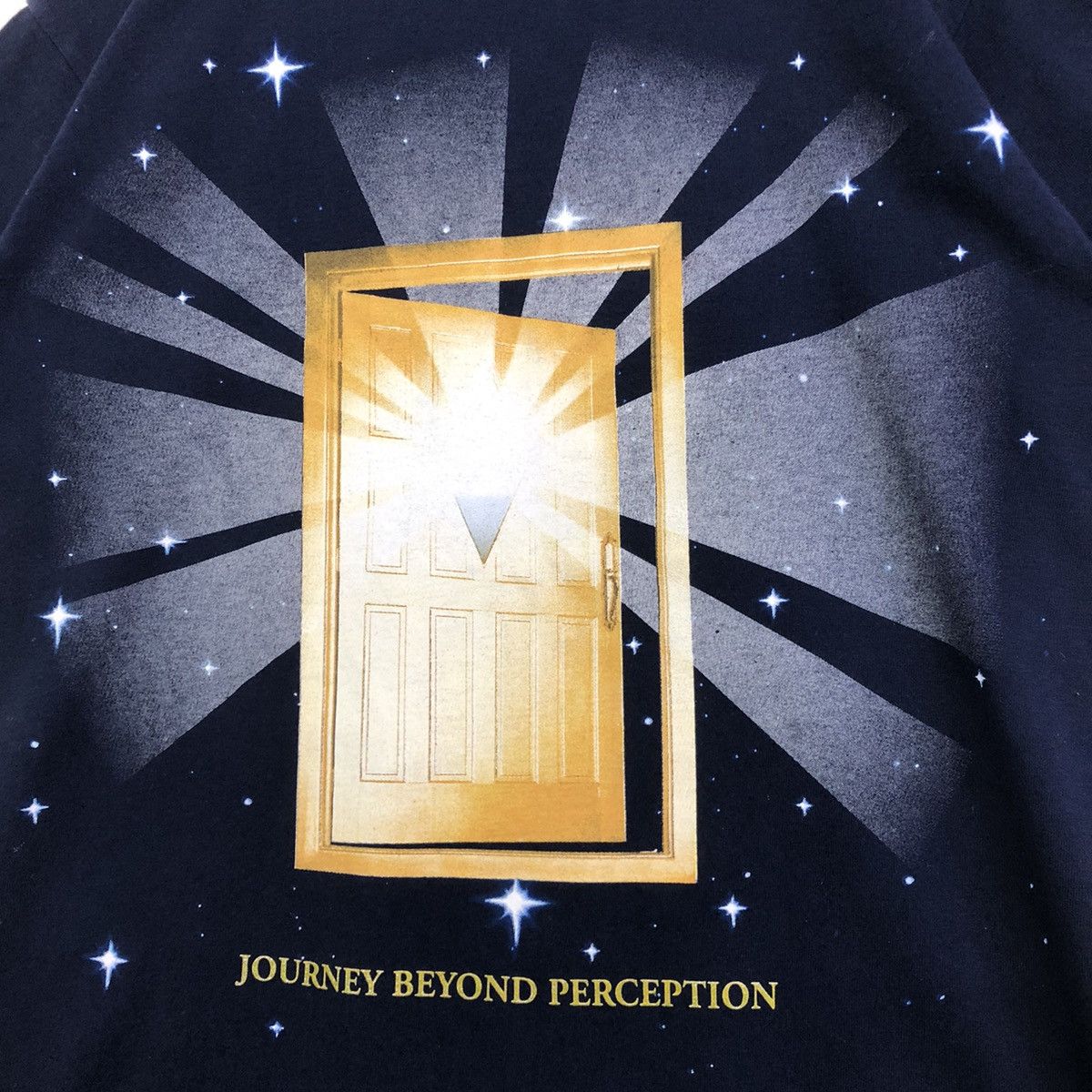 Vintage Vintage The Paradigm Shift Journey Beyond Perception Art Tee Size US M / EU 48-50 / 2 - 7 Thumbnail
