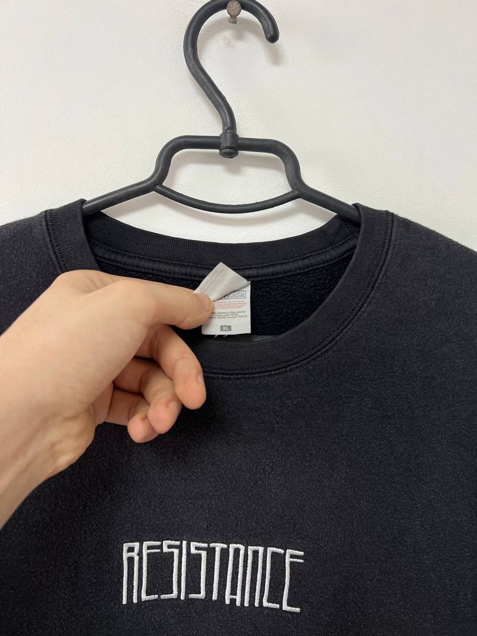 Other Vintage 90's Resistance Movie Fruit Of the Loom Y2K S XL Size US XL / EU 56 / 4 - 17 Thumbnail
