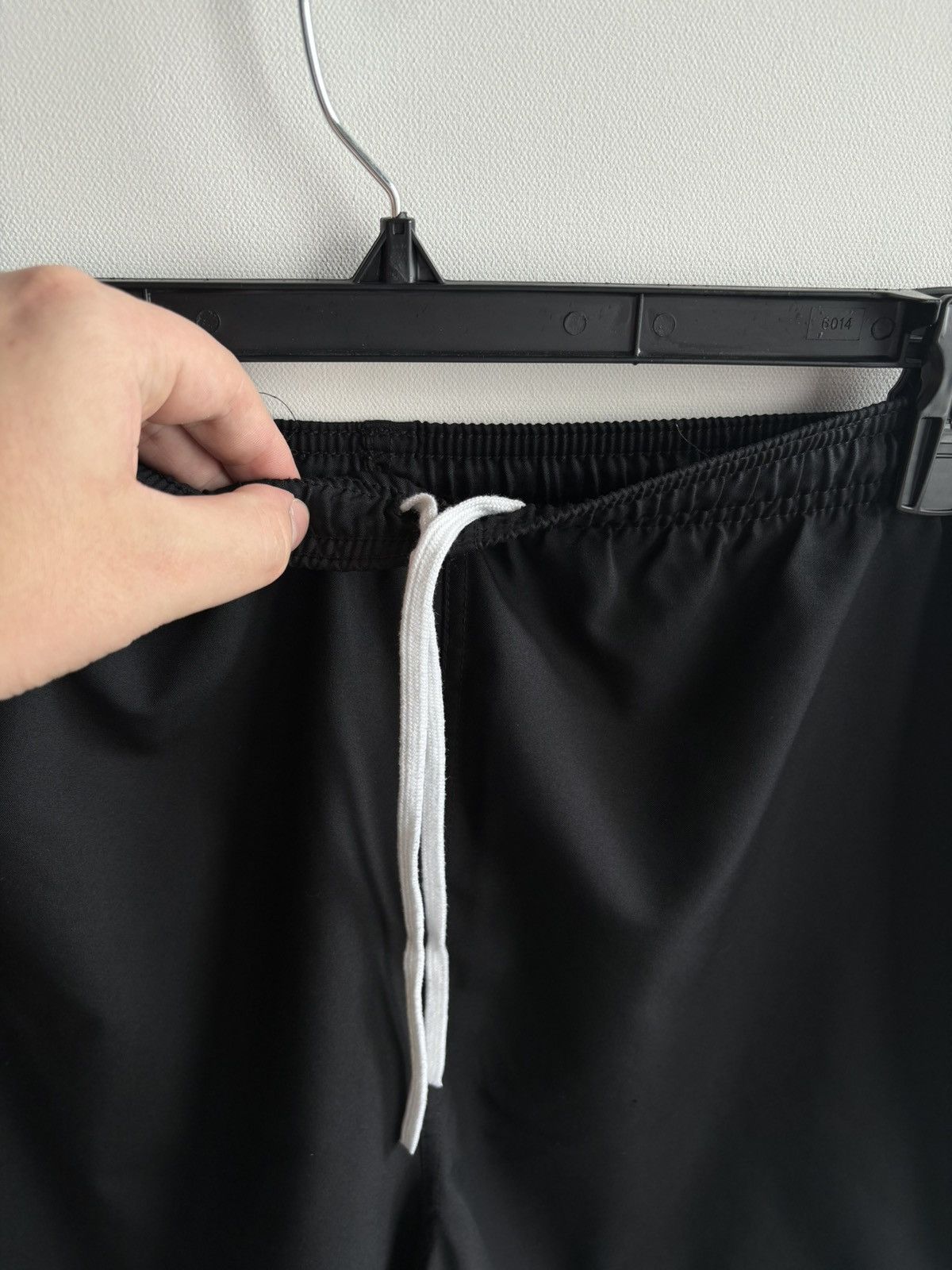 Nike Vintage Streetwear Nike Swoosh Check Sportswear Shorts Size US 38 / EU 54 - 6 Thumbnail