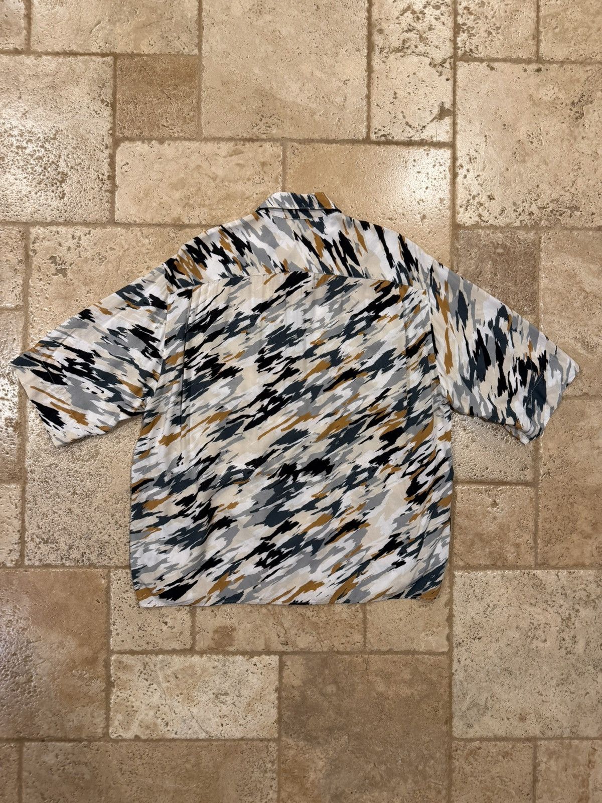 Lemaire Lemaire Cream Tiger Camo SS18 Convertible Collar Shirt Size US L / EU 52-54 / 3 - 7 Thumbnail