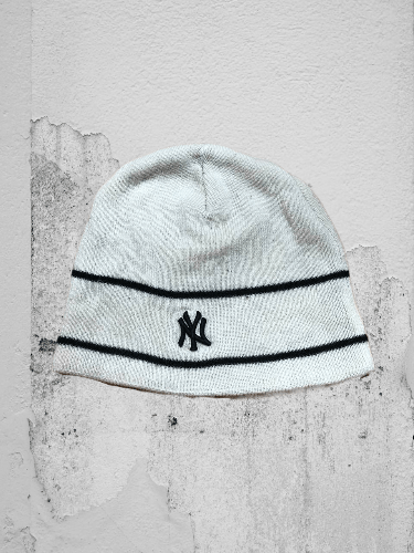New York Yankees New York Yankees Hat Size ONE SIZE - 1 Thumbnail