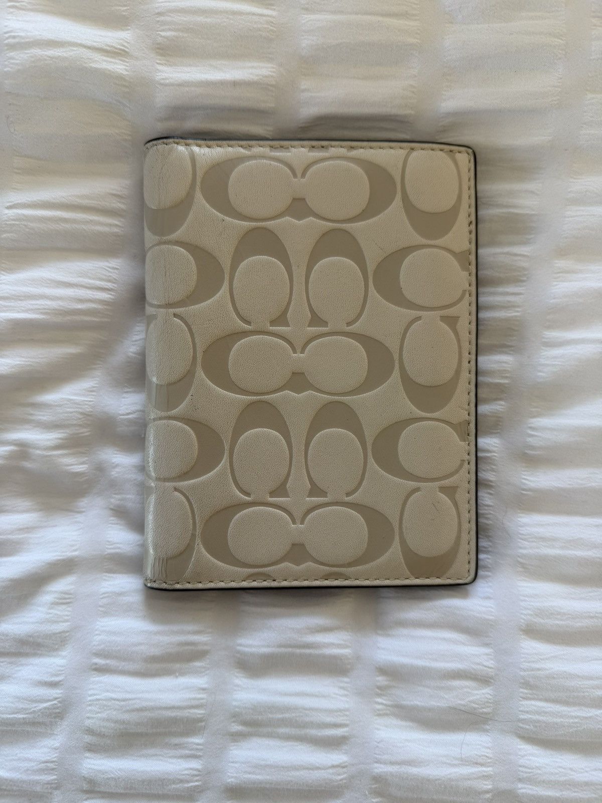 Coach Coach Passport Holder Cover White Gray Size ONE SIZE - 1 Thumbnail