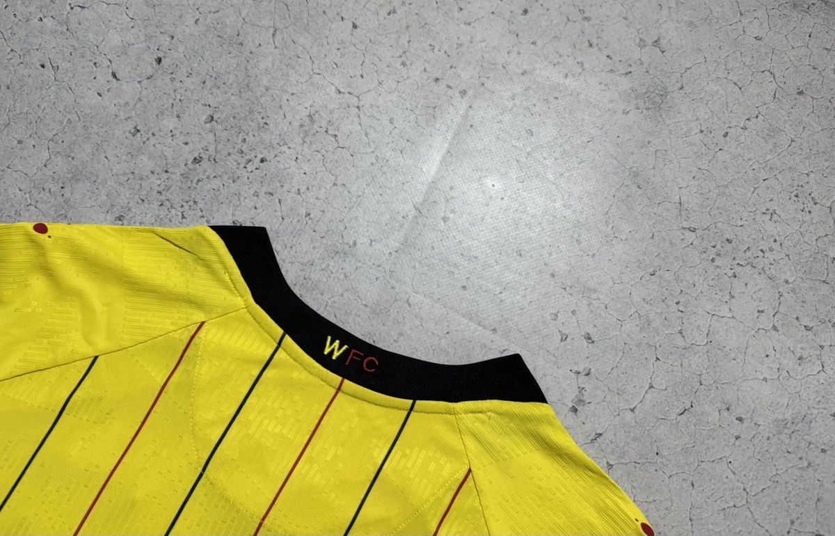 Vintage Kelme FC Watford Soccer Jersey Size US S / EU 44-46 / 1 - 8 Thumbnail