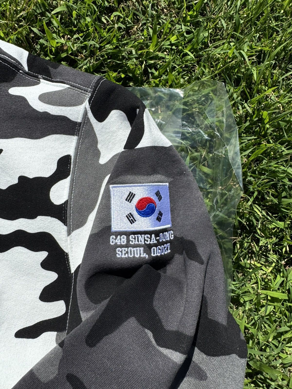 Supreme Supreme Seoul Shop Flag Half Zip Pullover Size US S / EU 44-46 / 1 - 2 Thumbnail