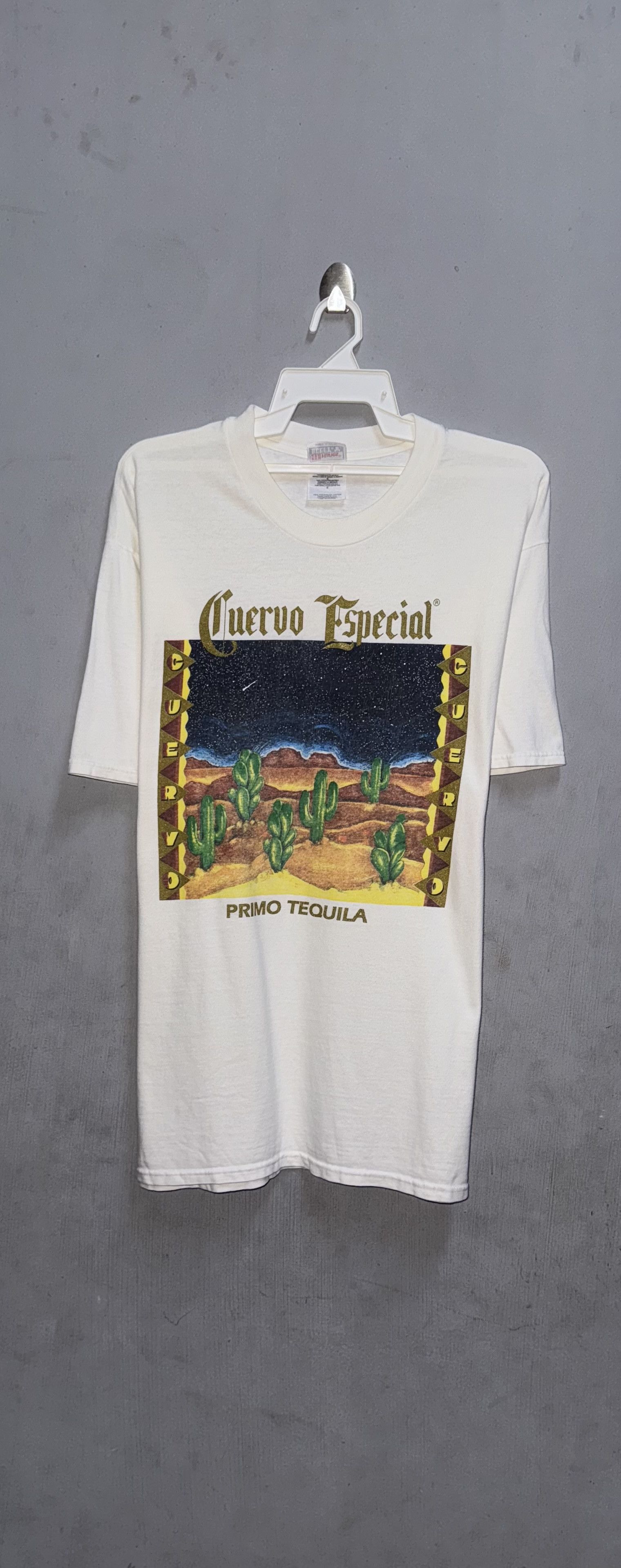 Hanes Jose Cuervo Especial Tequila Beer Vintage Shirt Size US L / EU 52-54 / 3 - 1 Thumbnail
