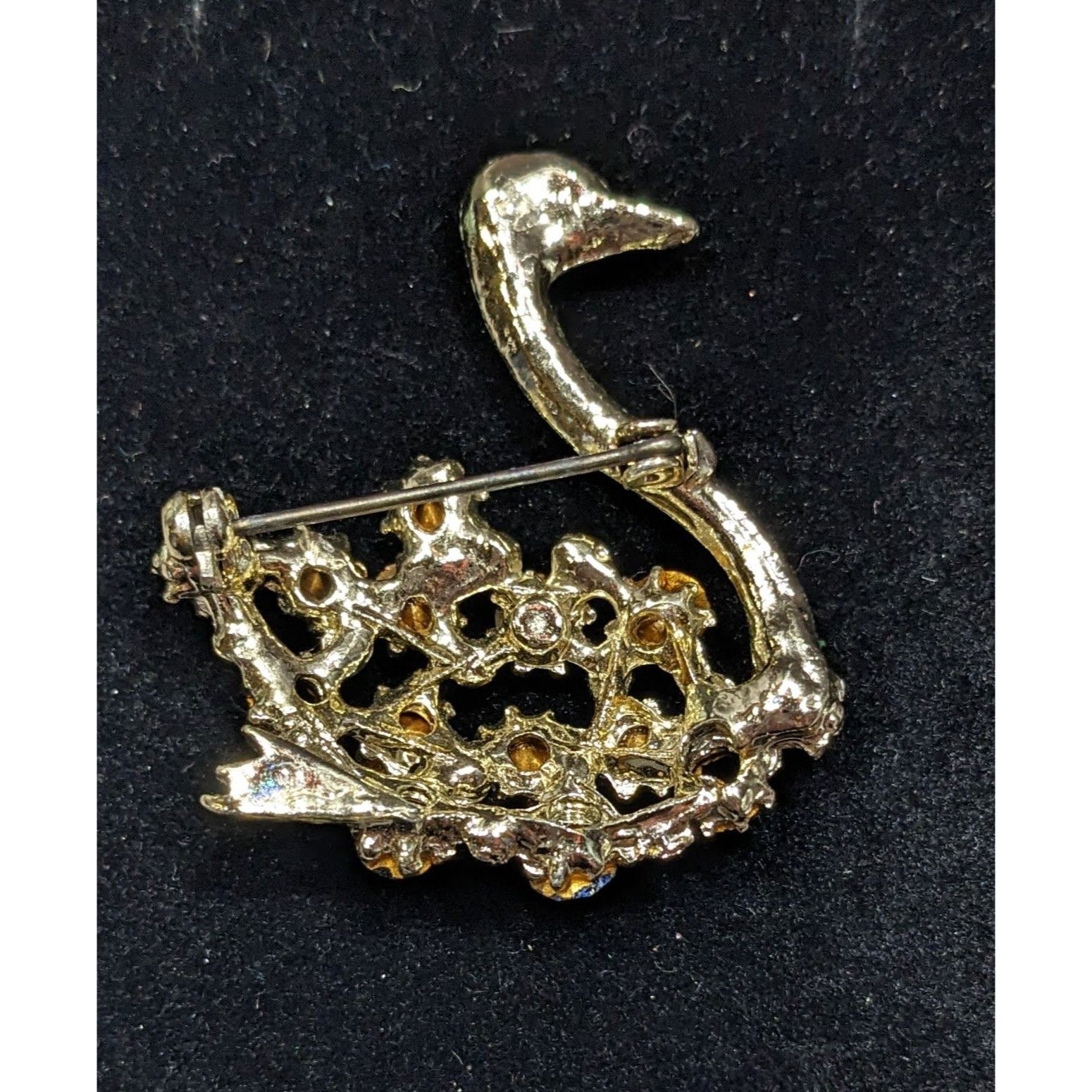 Other Vintage Swan Brooch Gold Tone With Rainbow Rhinestones Size ONE SIZE - 4 Thumbnail