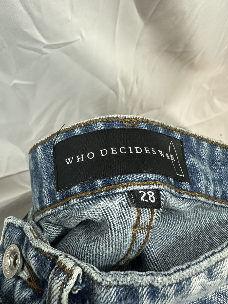 Who Decides War Who Decides War Windows Size US 28 / EU 44 - 14 Thumbnail