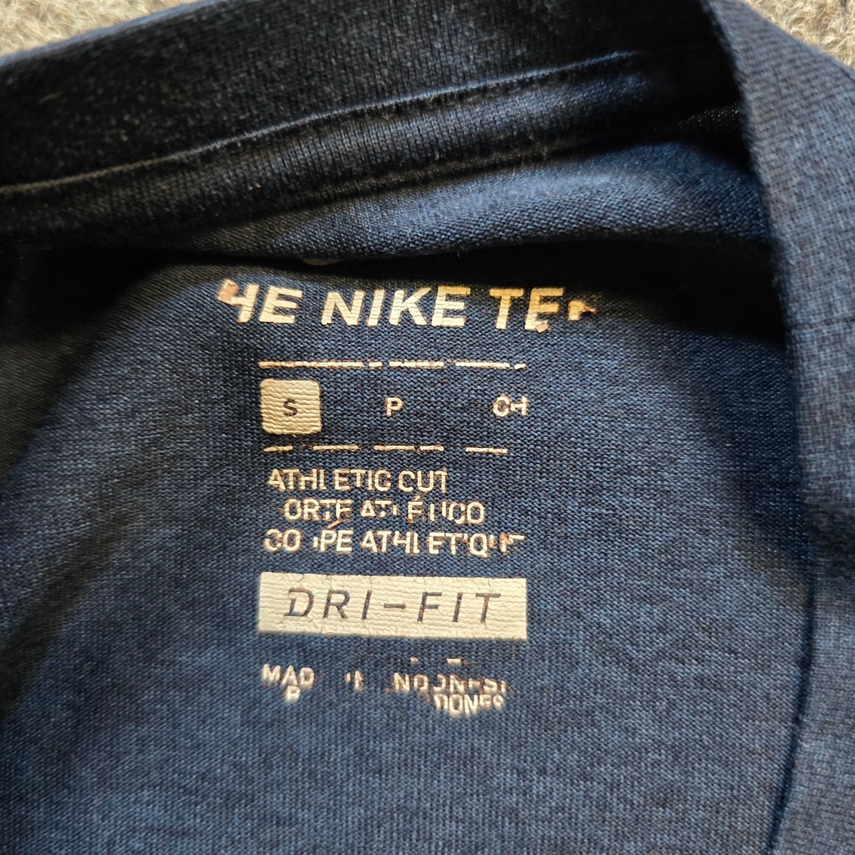 Nike Nike Shirt Mens Small Blue Drifit USA America Long Sleeve Stretch Performance Size US S / EU 44-46 / 1 - 3 Thumbnail