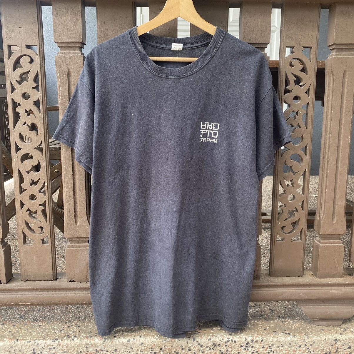 VINTAGE UNDEFEATED JAPAN SUNFADED TSHIRT