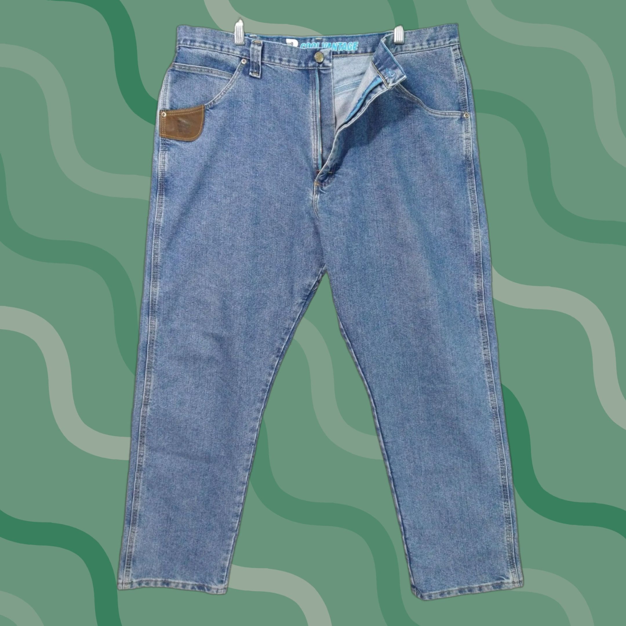 Wrangler Wrangler Jeans Mens Relaxed Fit 40x32 Blue Denim High Rise Riggs Workwear Cowboy 5-Pocket Logo Mens Size US 40 / EU 56 - 1 Thumbnail