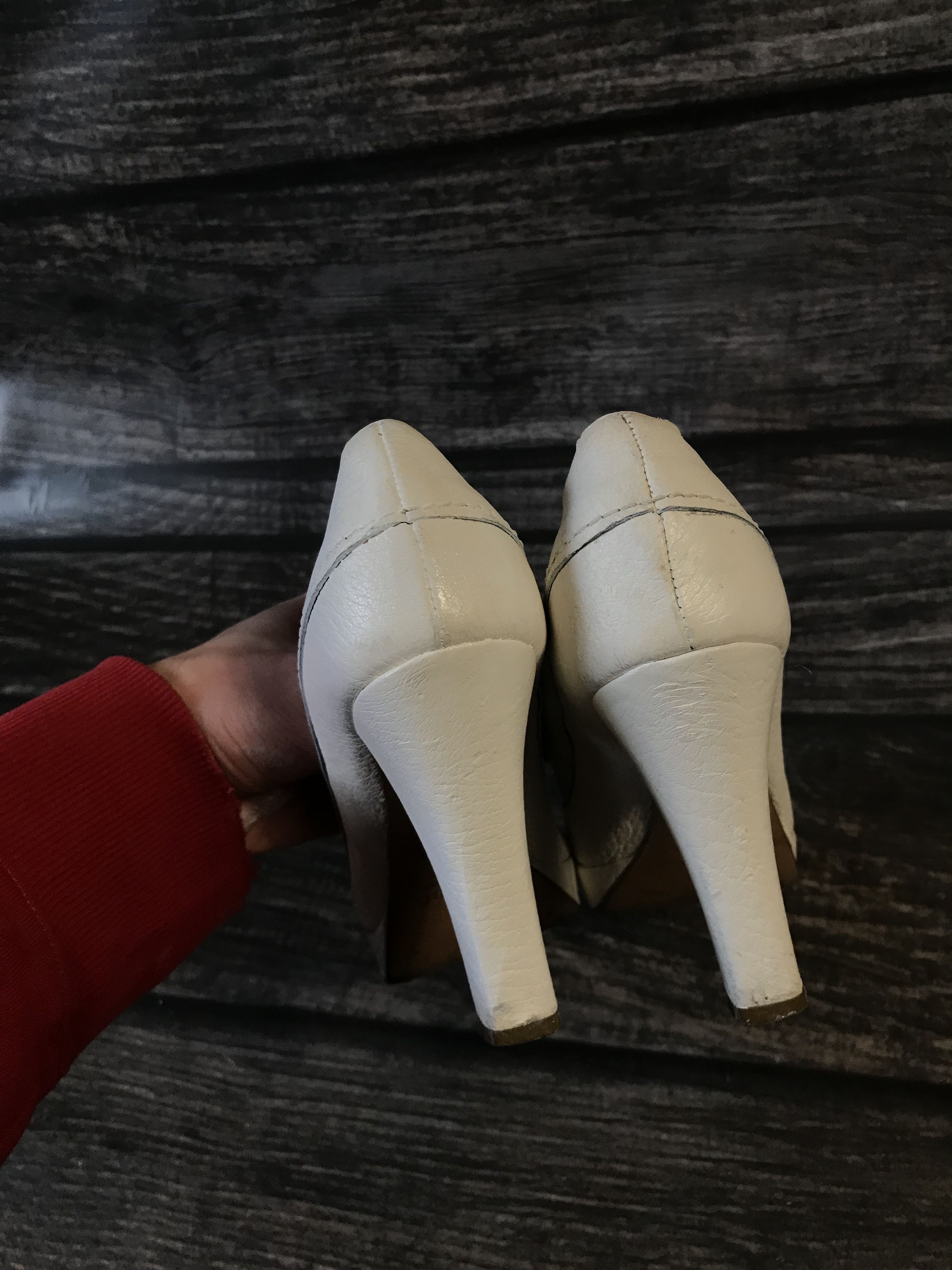 Chloe Chloe Lock Leather Vintage Heels Size US 6 / IT 36 - 7 Thumbnail