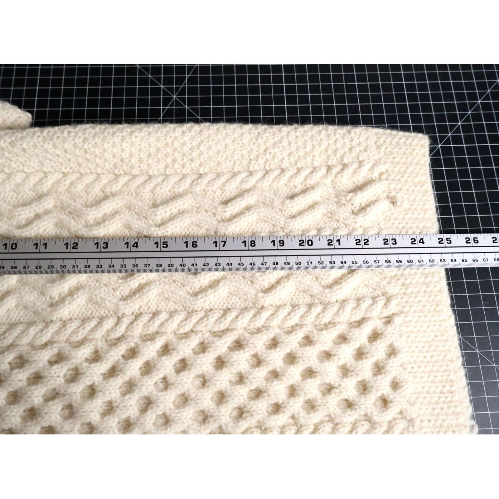 Vintage VINTAGE Wool Cable Knit Sweater Mens Small / Medium Ivory Cream Fisherman Crewneck VTG Size US S / EU 44-46 / 1 - 7 Thumbnail
