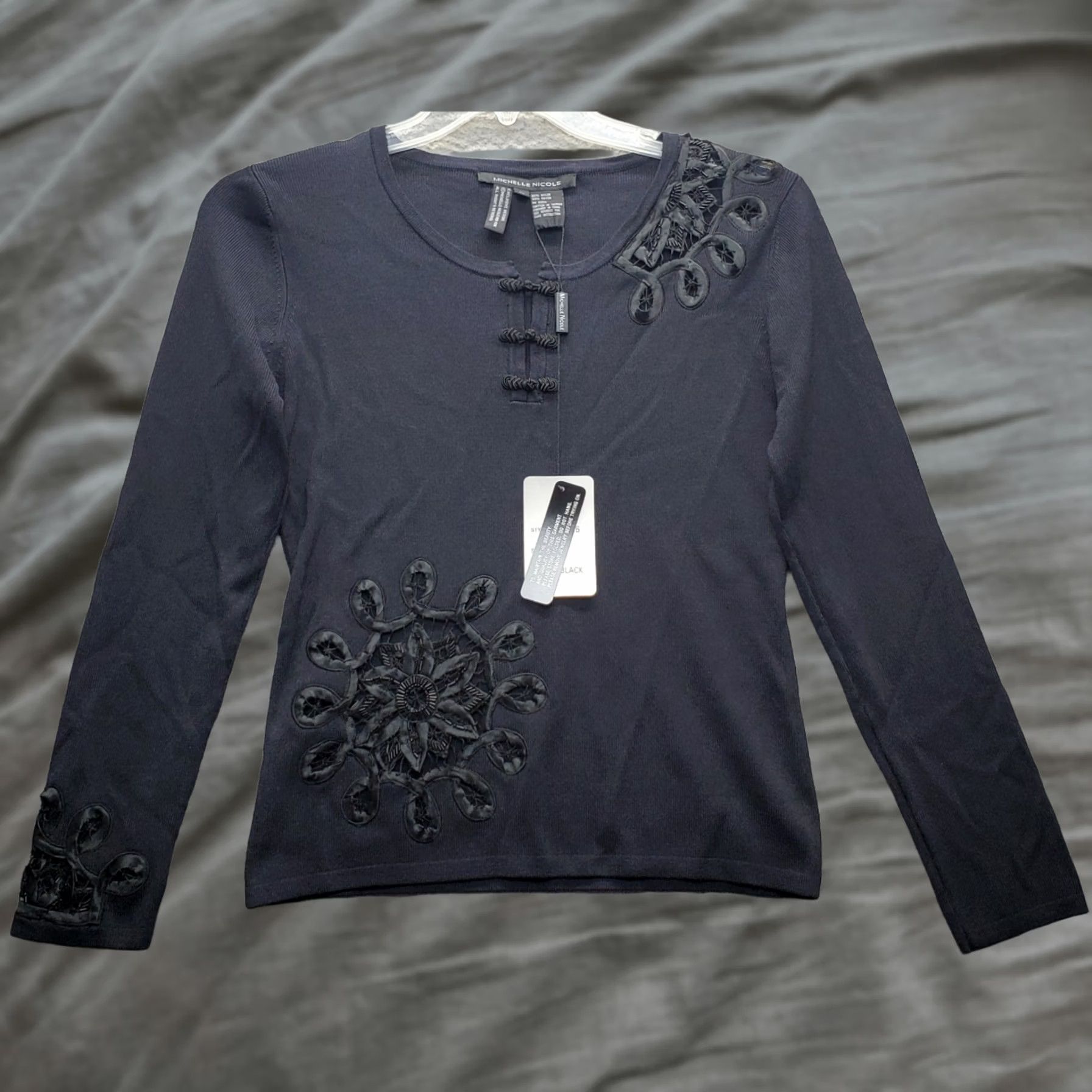 Vintage Michelle Nicole Blouse Top Womens Size M Black Beaded Floral Button Front Shirt Size M / US 6-8 / IT 42-44 - 1 Thumbnail