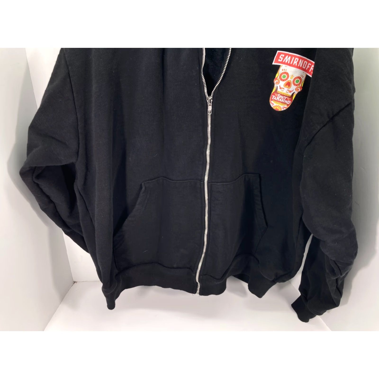 Vintage Smirnoff Spicy Tamarind Hooded Sweatshirt Mens XL Black Graphic Full Zip Fleece Skull Size US XL / EU 56 / 4 - 5 Thumbnail