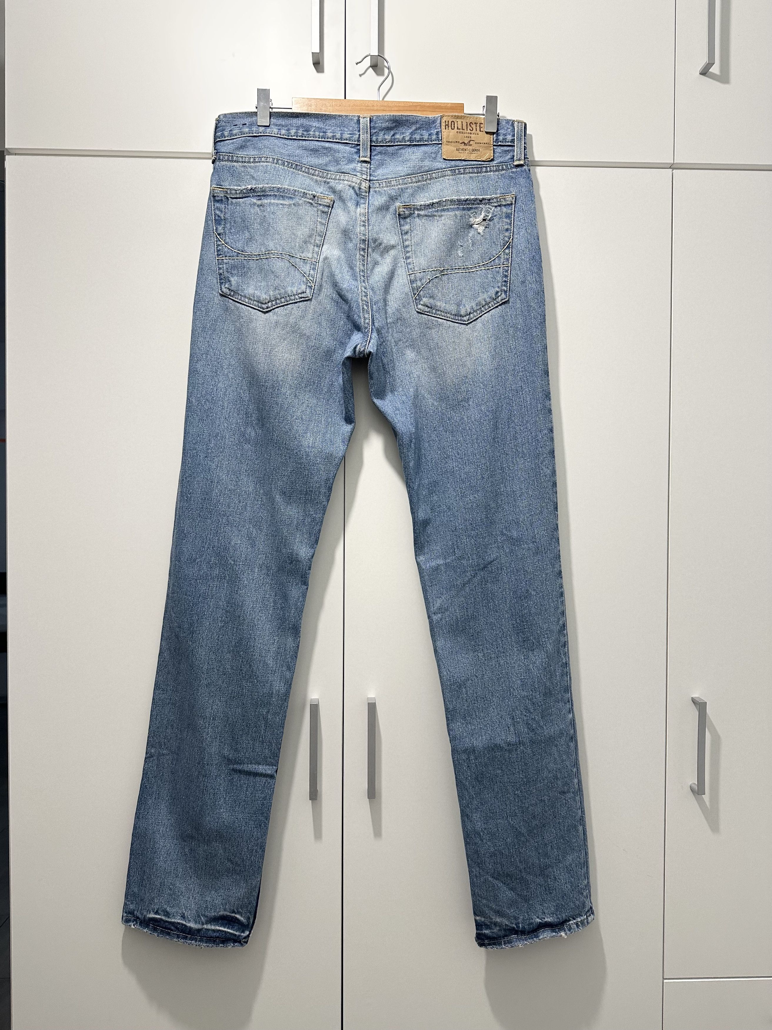 Hollister Hollister Light Blue Distressed Denim Jeans 34x34 Size US 34 / EU 50 - 2 Thumbnail